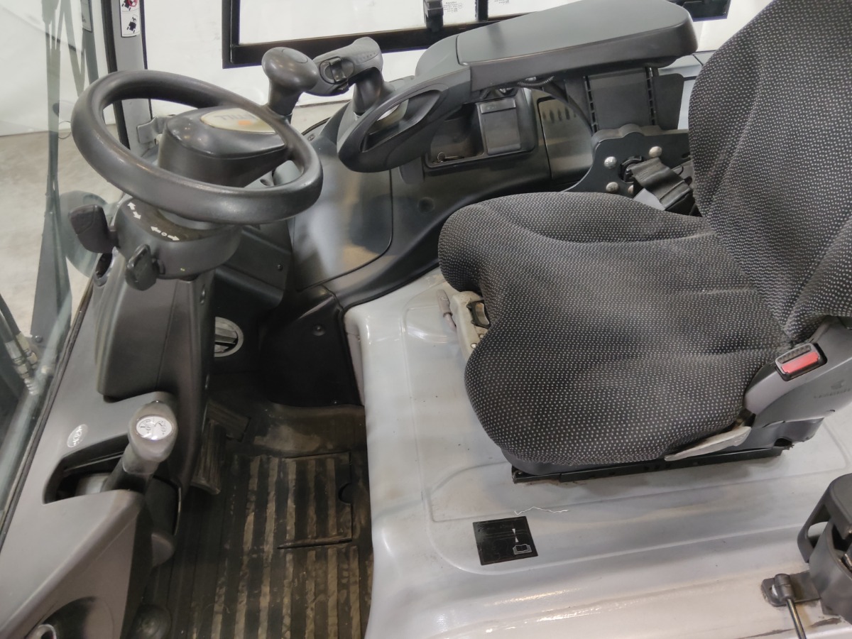 Still RX60-40 Elektryczny 4-kolowy www.blackforxx.com