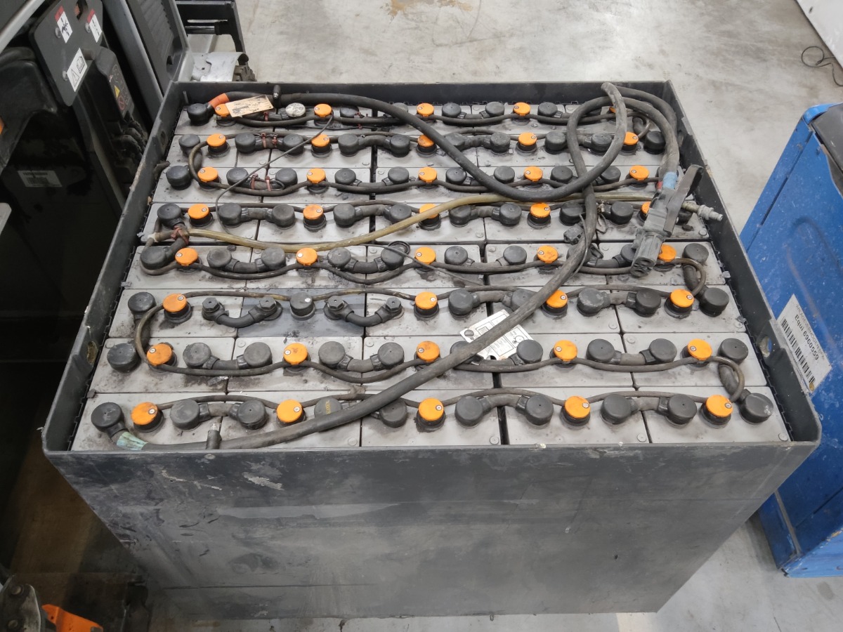 STILL RX60-35 Empilhador el�trico de quatro rodas www.blackforxx.com