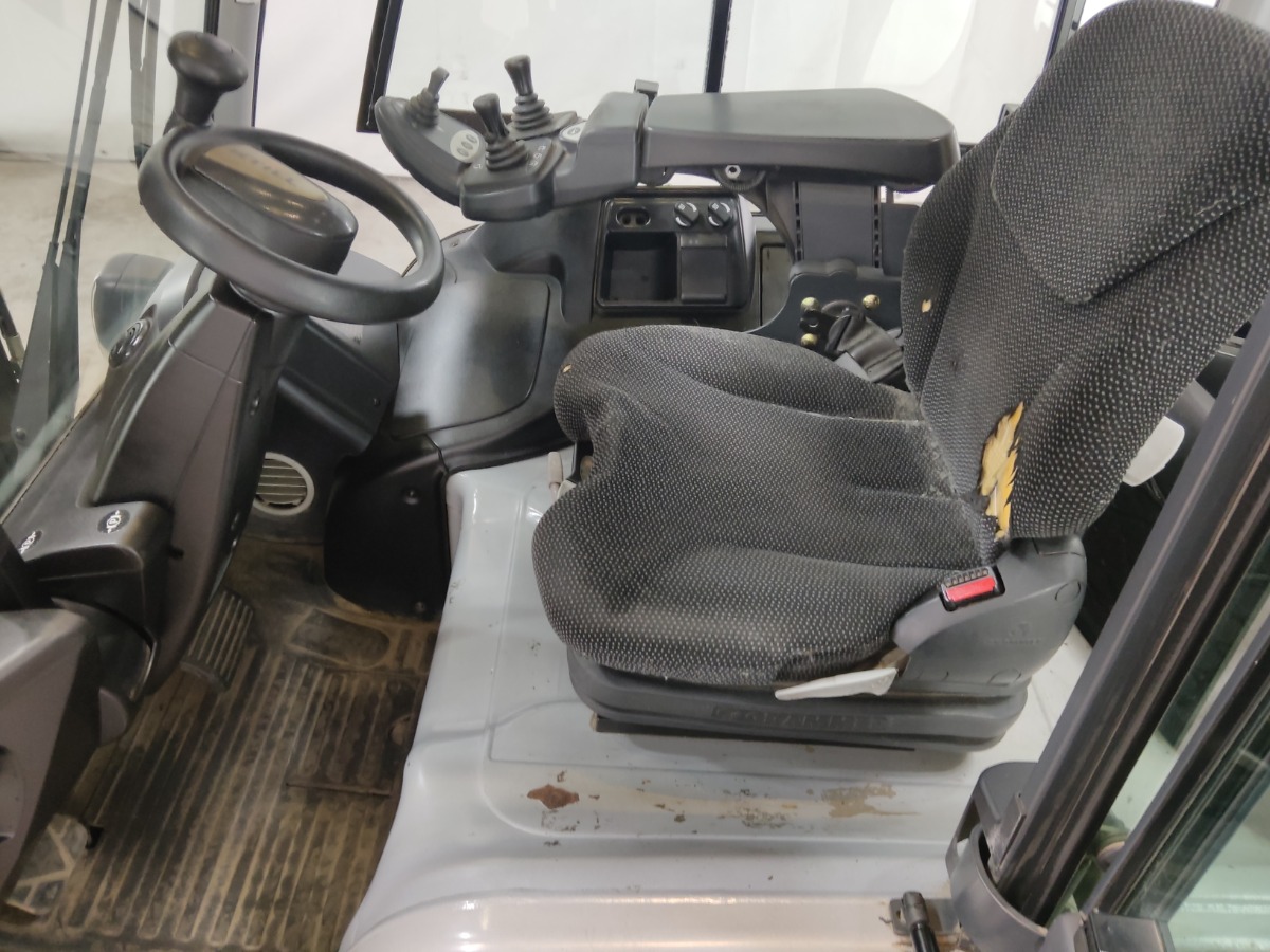 Still RX60-35 Elektryczny 4-kolowy www.blackforxx.com