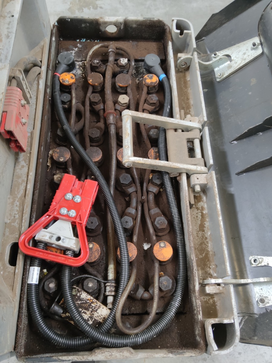 Still EXU-S22 Электротележка www.blackforxx.com