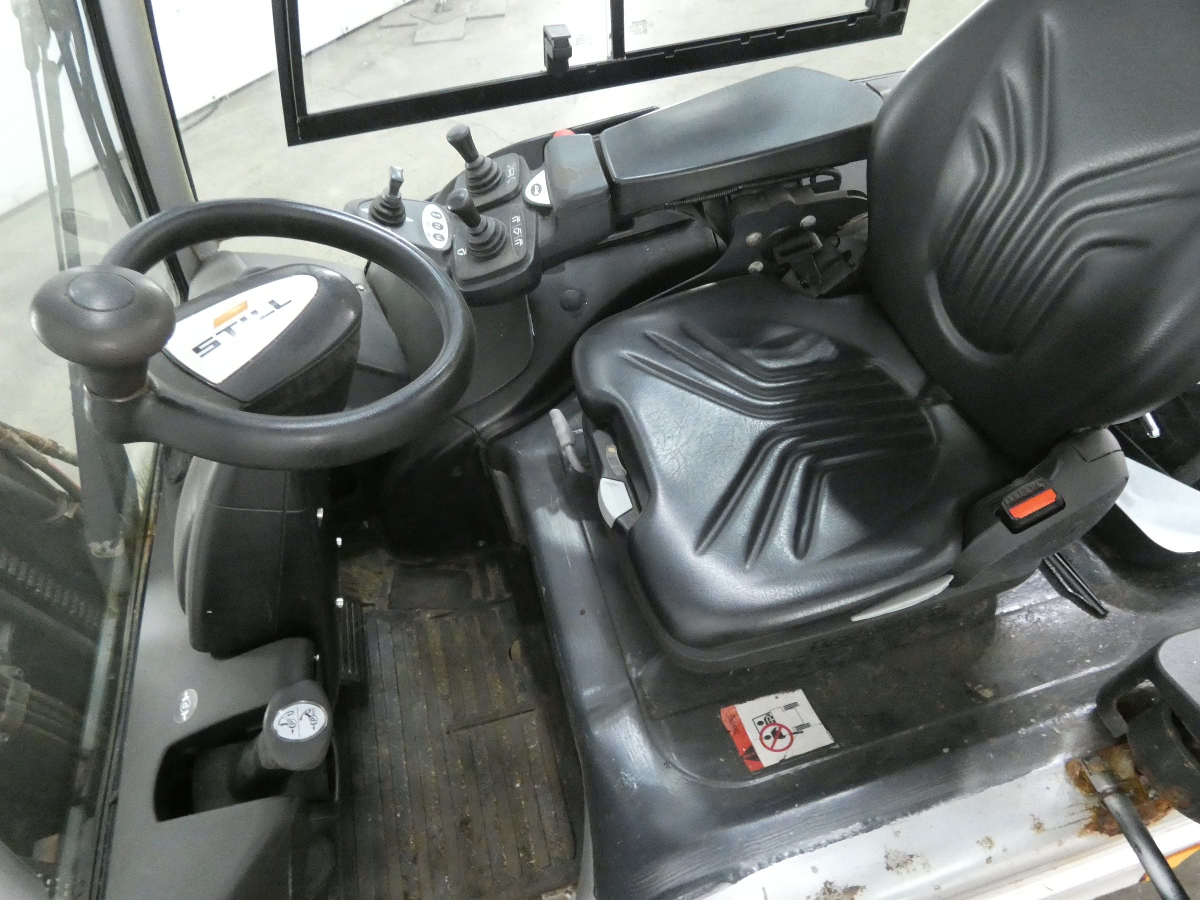 Still RX60-25 Elektryczny 4-kolowy www.blackforxx.com