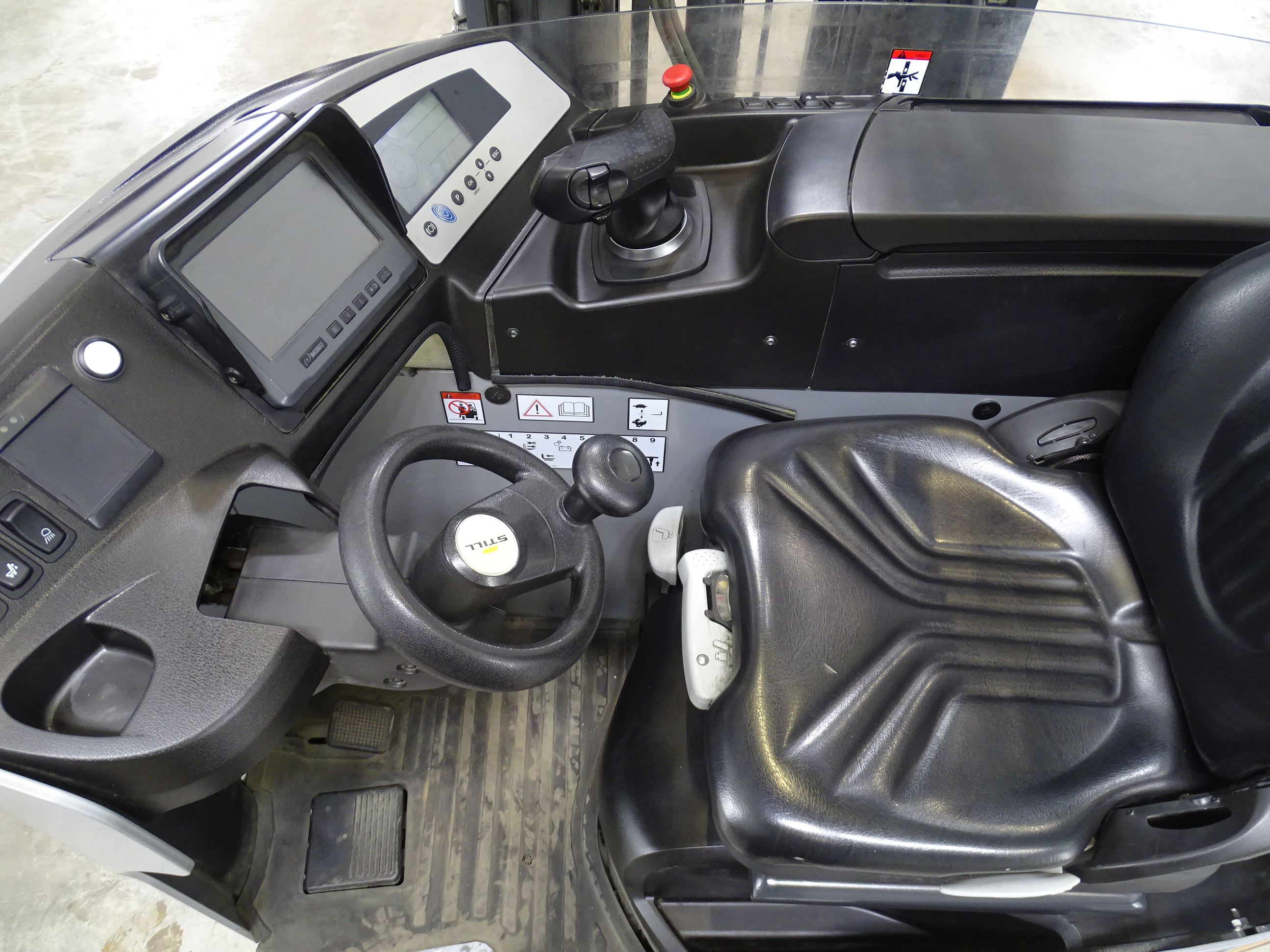 Still FM-X14 Schubmaststapler www.blackforxx.com