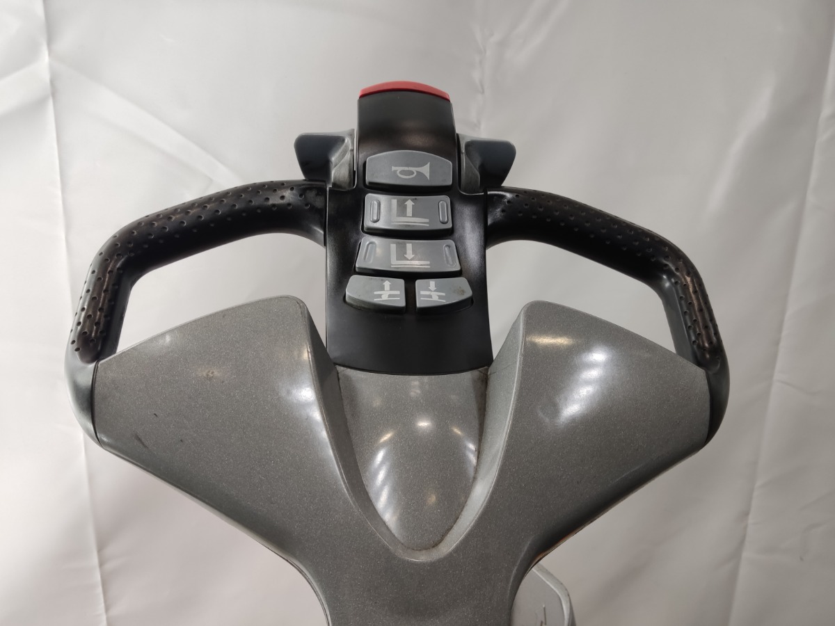 Still EXV-SF20I/570MM Штабелер www.blackforxx.com