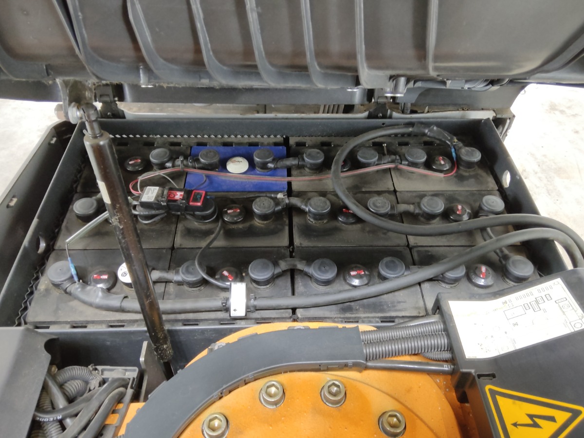 Still RX50-16 Chariot �lectrique � 3 roues www.blackforxx.com