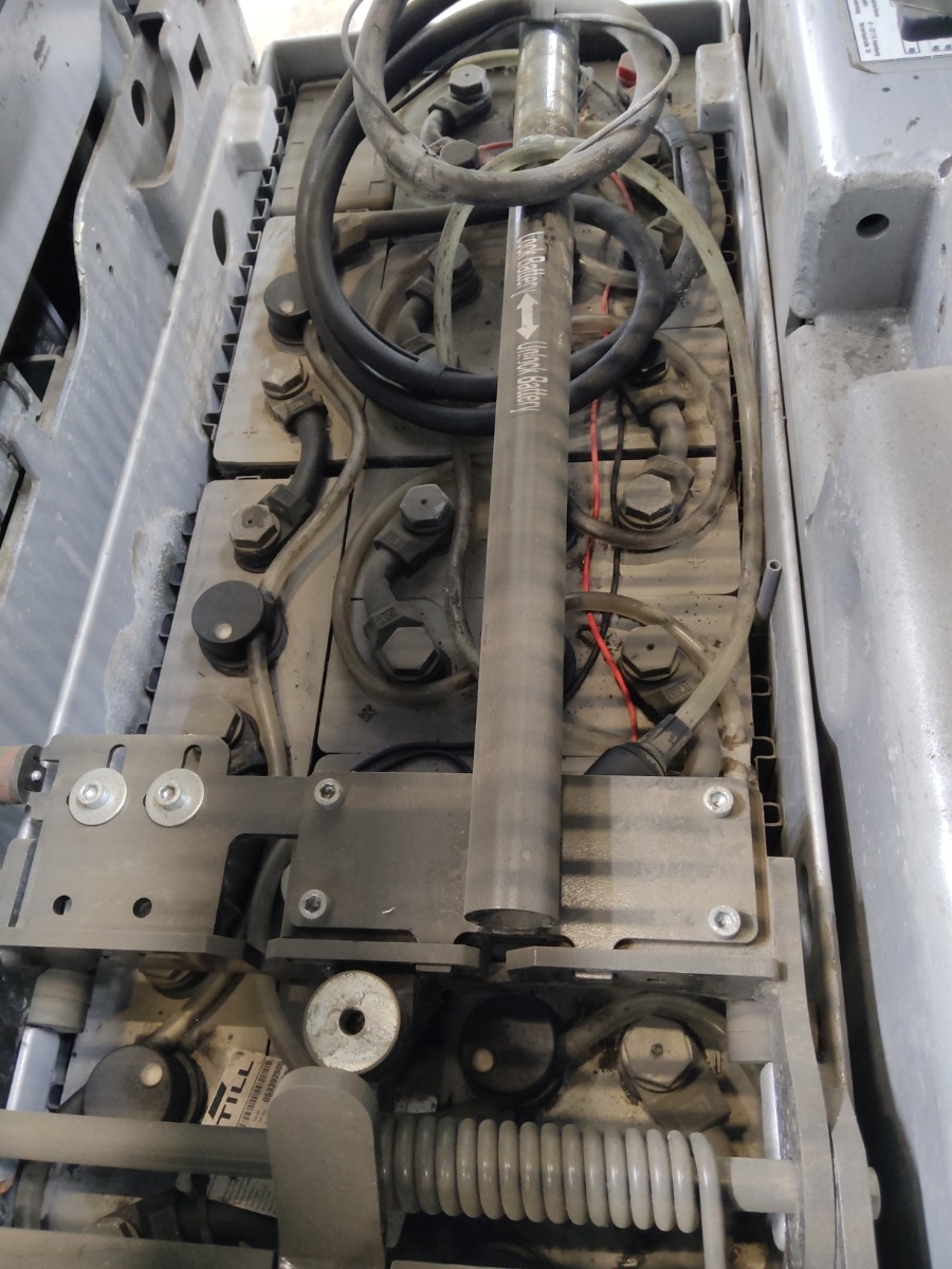 Still OXV08 Niederhubkommissionierer www.blackforxx.com