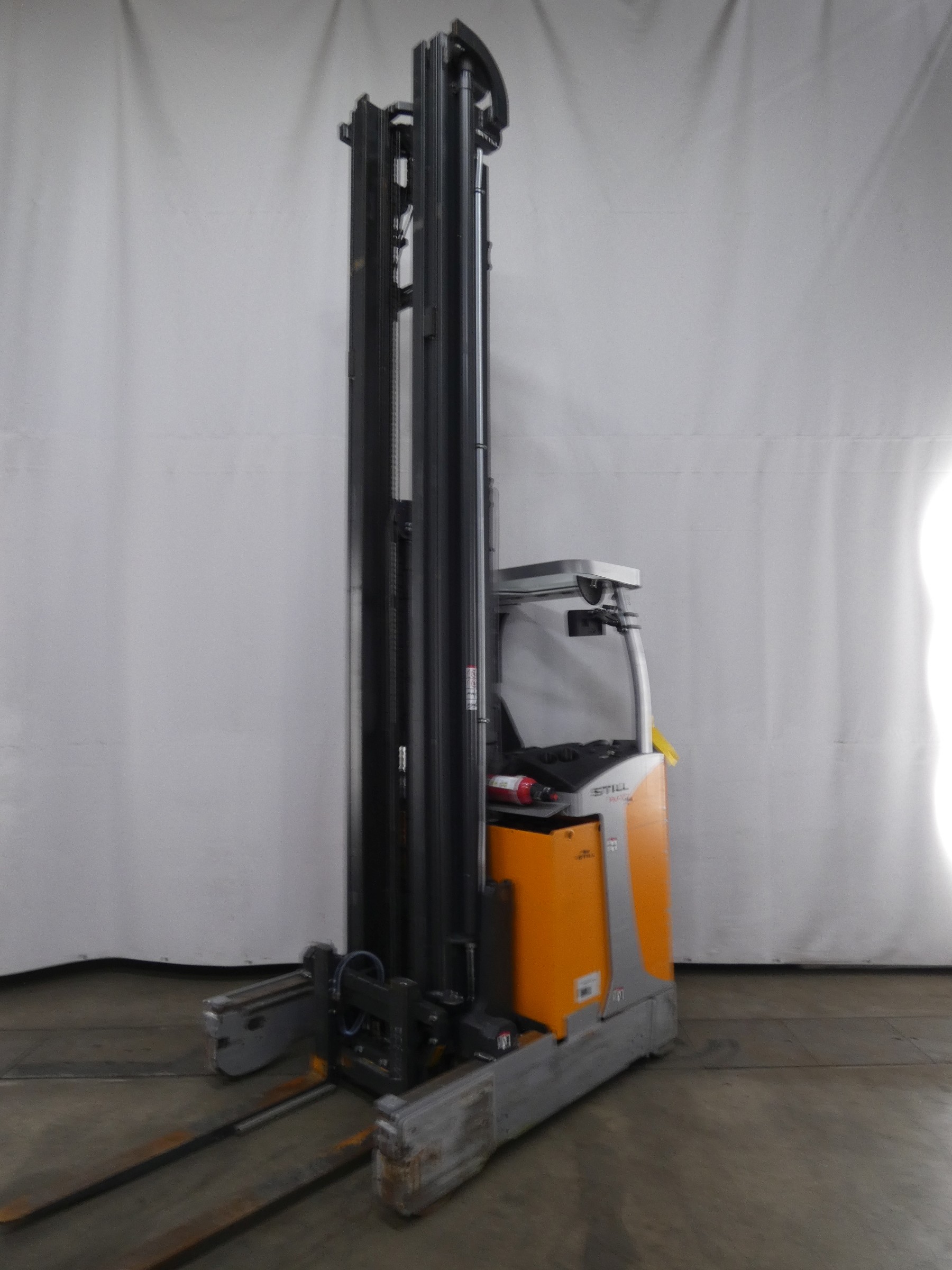 Still FM-X17 Schubmaststapler www.blackforxx.com