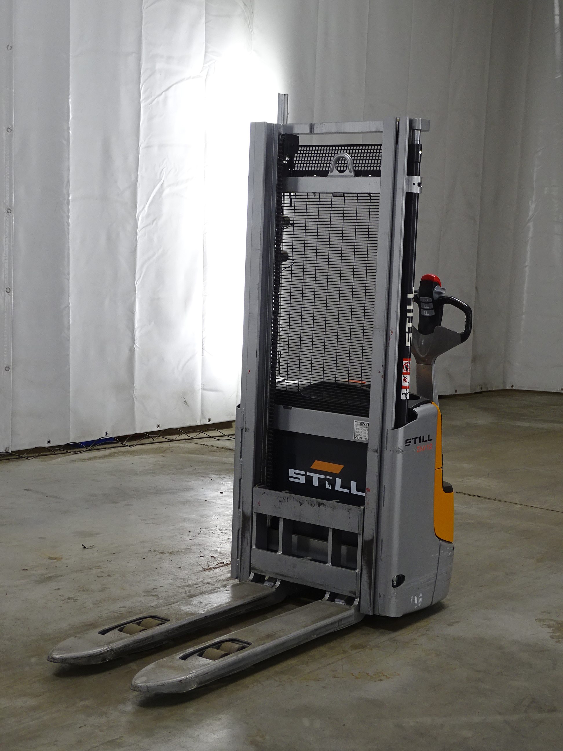 Still EXV12 Stapelaar www.blackforxx.com