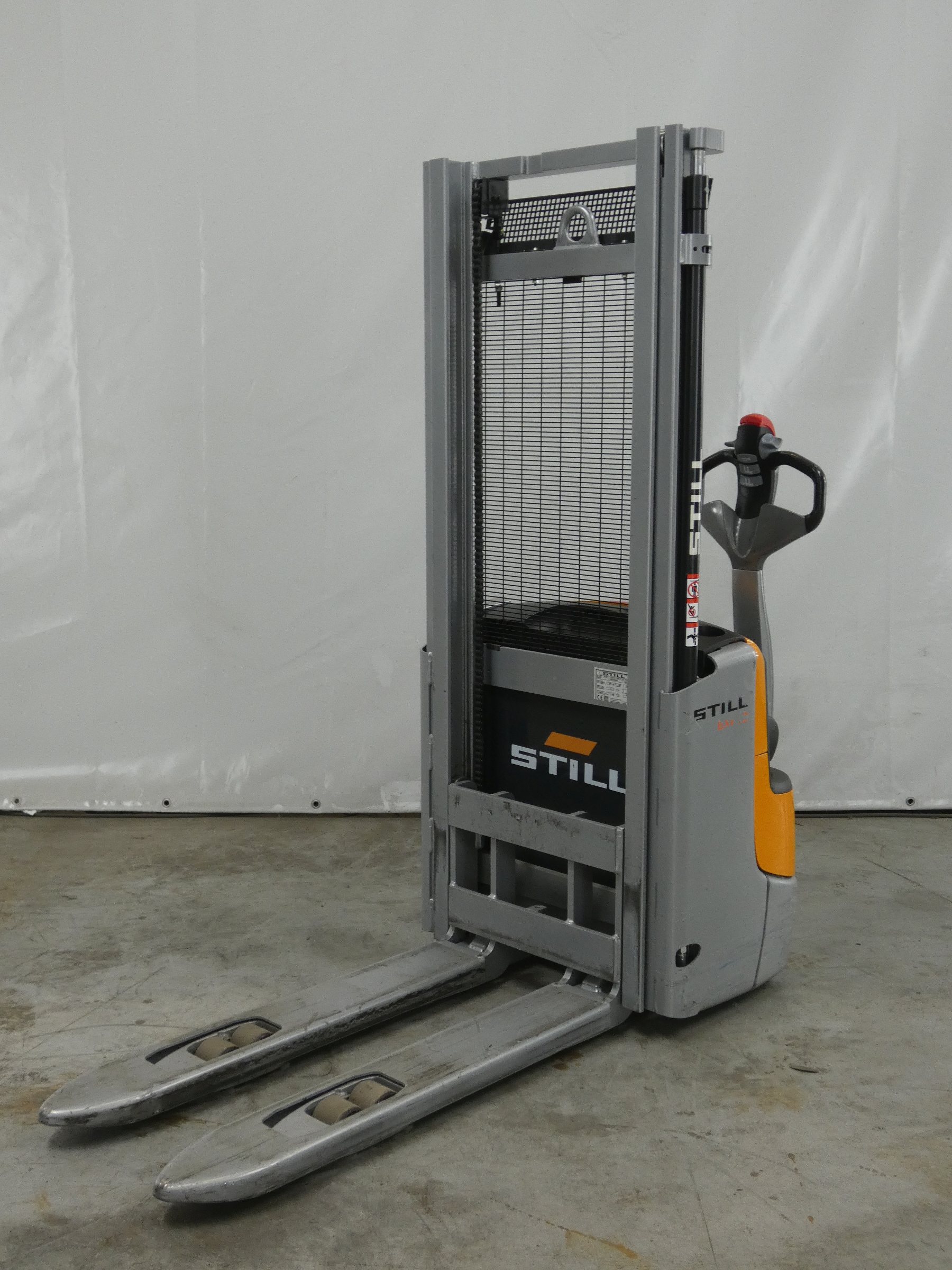 Still EXV12 Stapelaar www.blackforxx.com