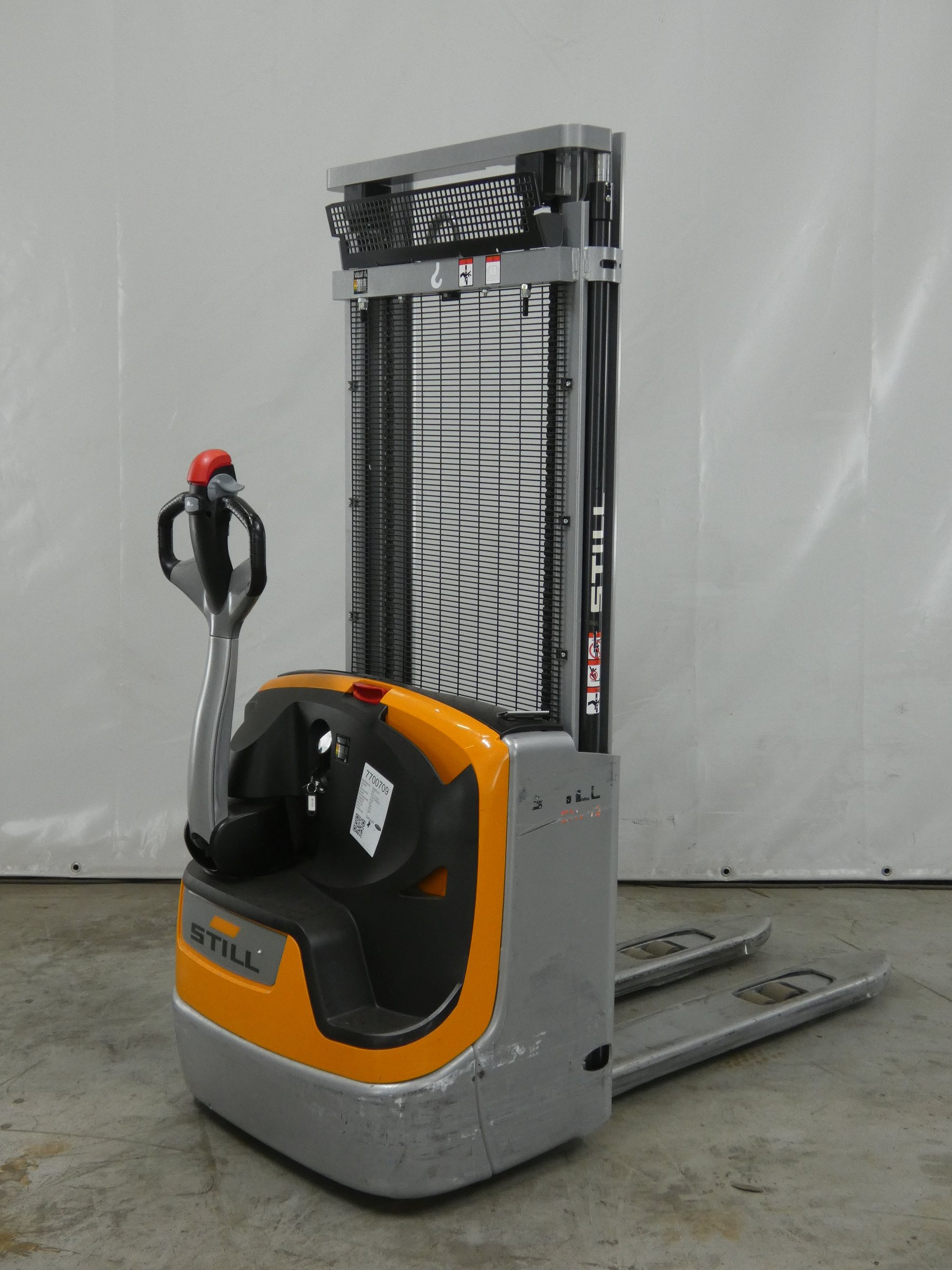 Still EXV12 Stapelaar www.blackforxx.com