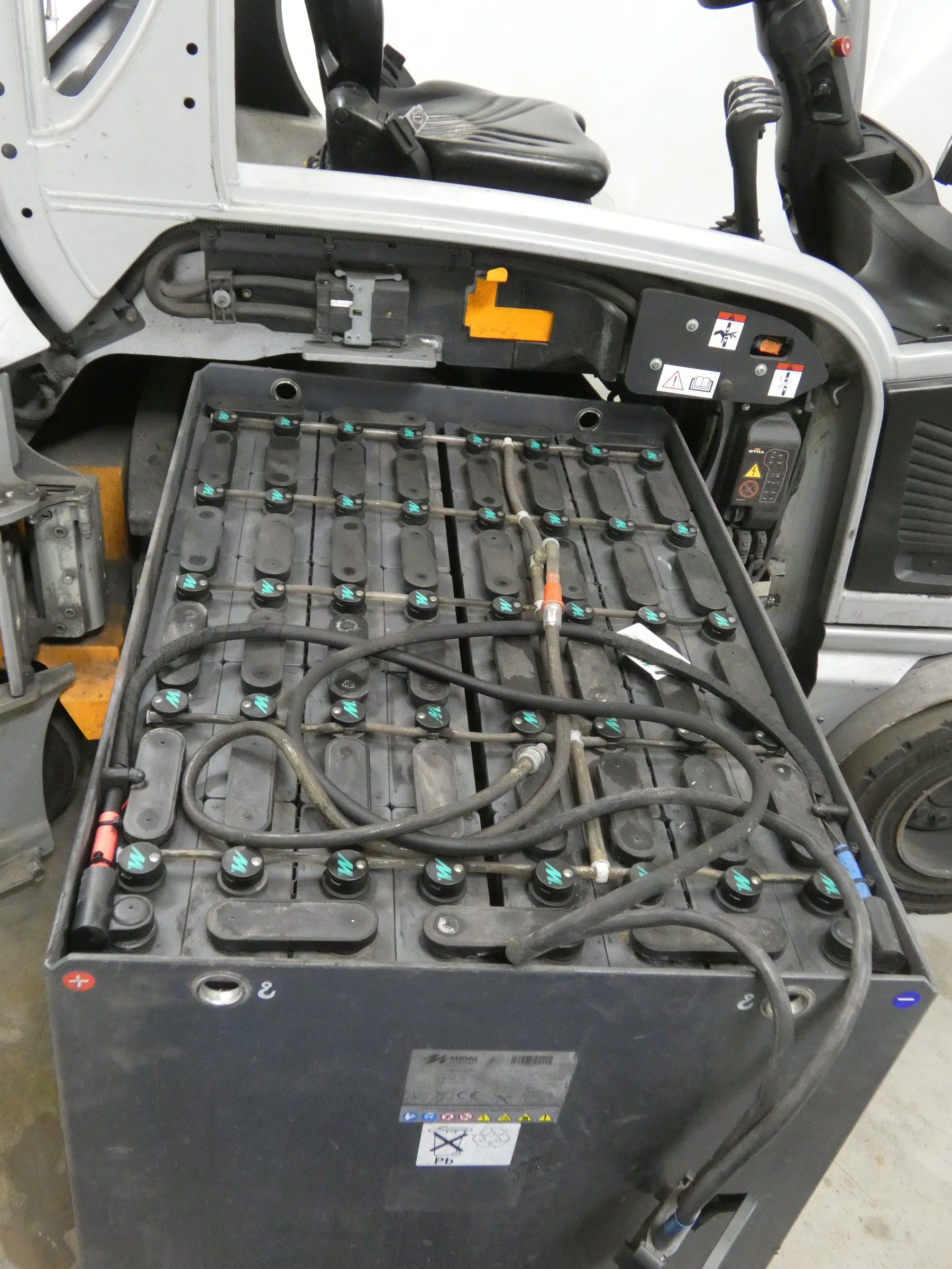 Still RX60-35L Elektro 4 Rad-Stapler www.blackforxx.com