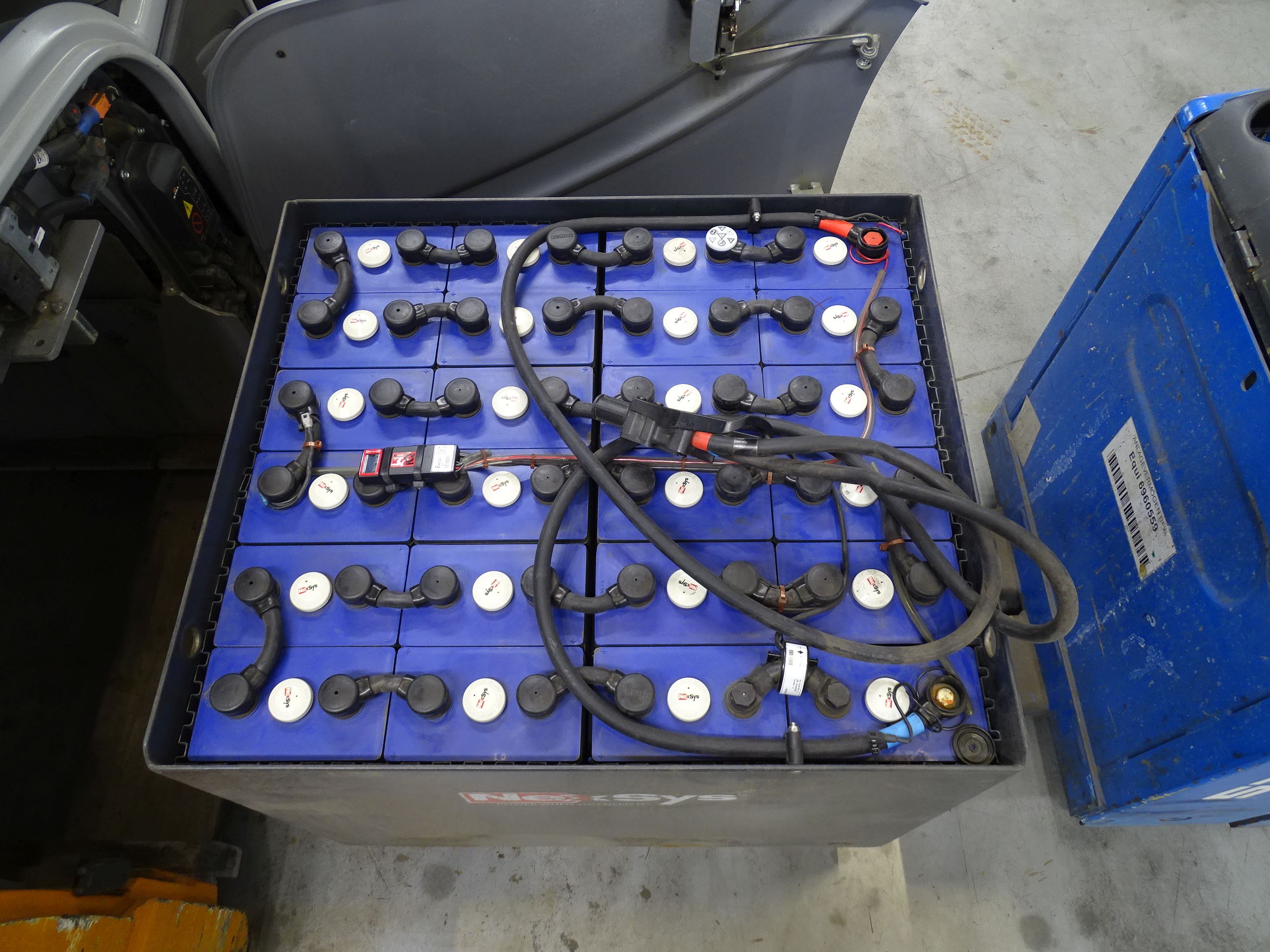 Still RX20-20L Empilhador el�trico de tr�s rodas www.blackforxx.com