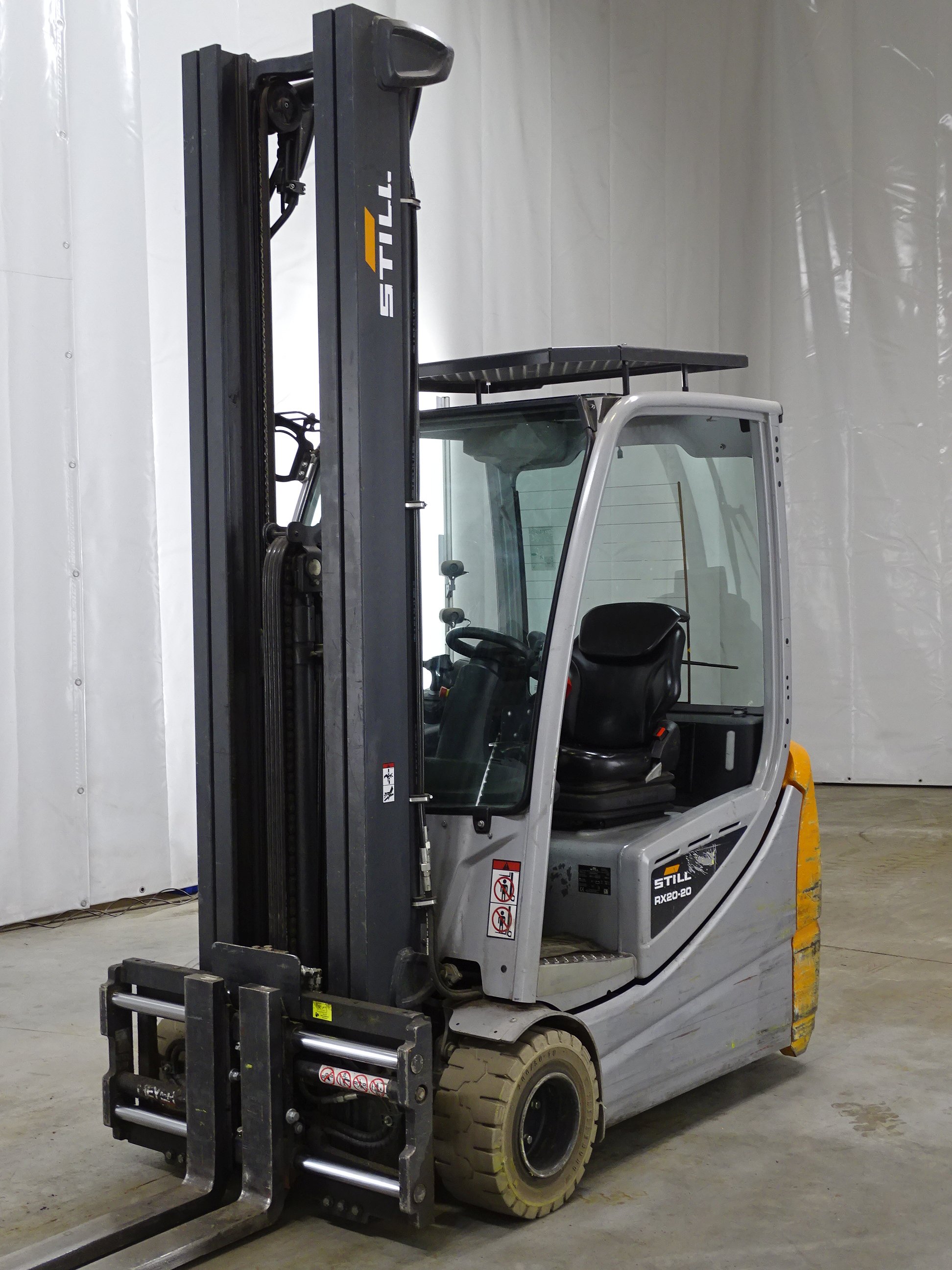 Still RX20-20L Elektro 3 Rad-Stapler www.blackforxx.com