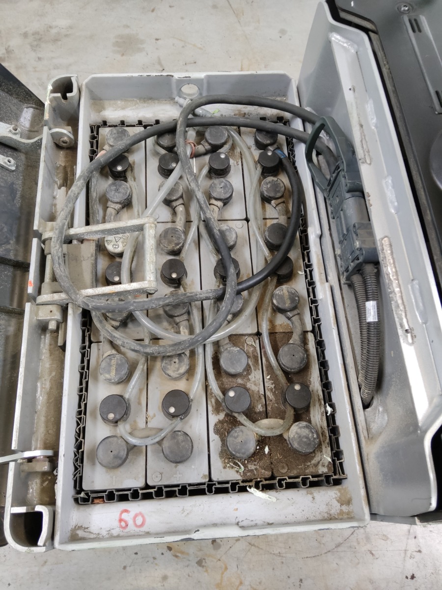 Still EXU-S22 Electric Pallet Truck www.blackforxx.com