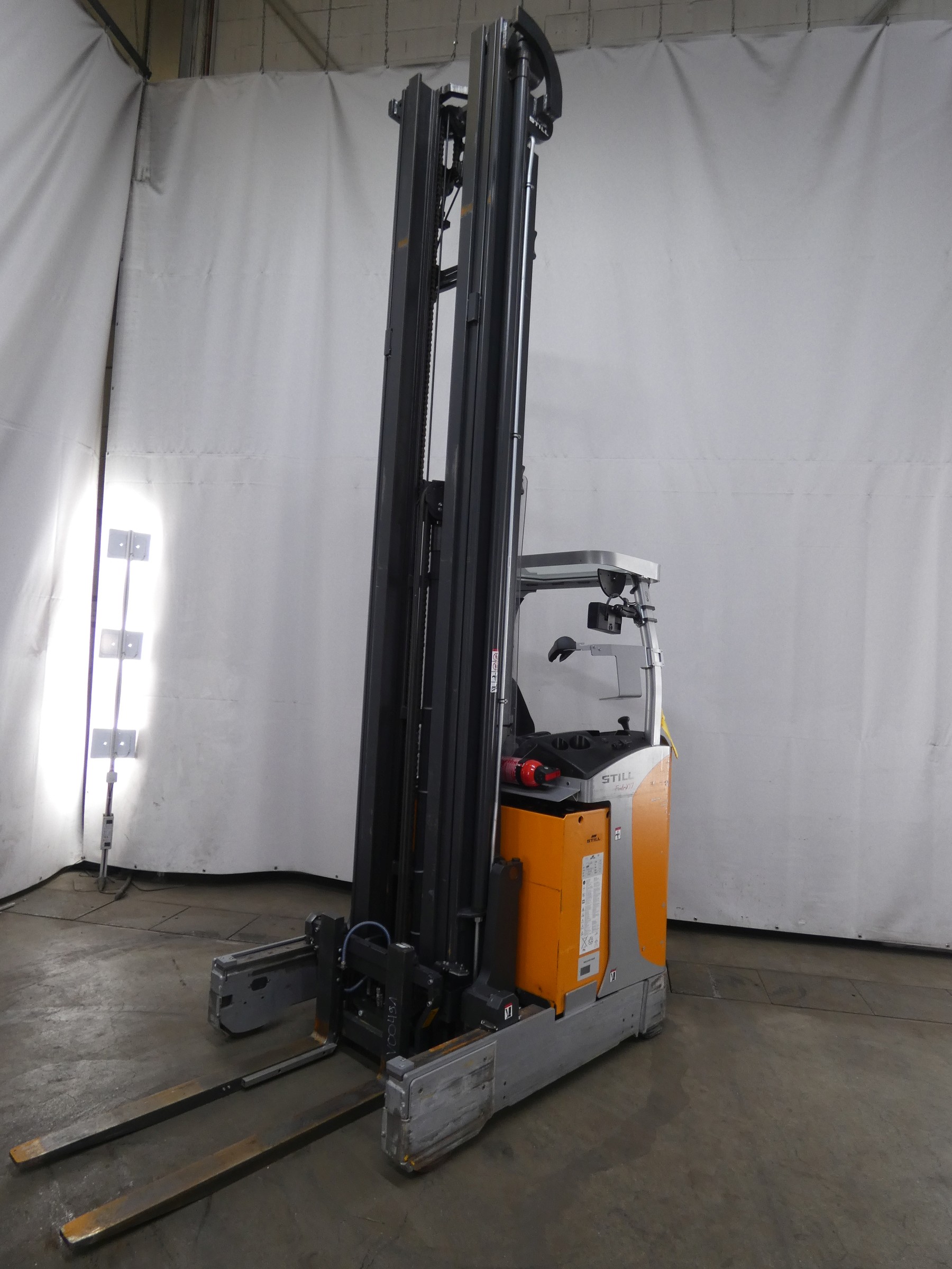 Still FM-X17/SONDER Carrello retrattile www.blackforxx.com