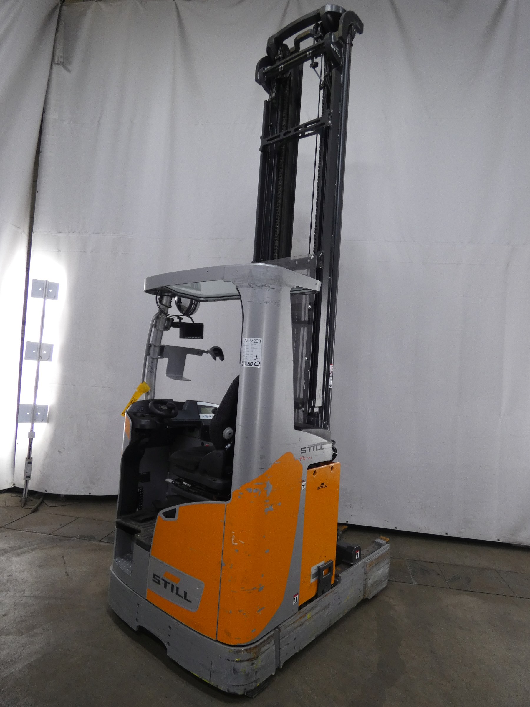 Still FM-X17/SONDER Carrello retrattile www.blackforxx.com