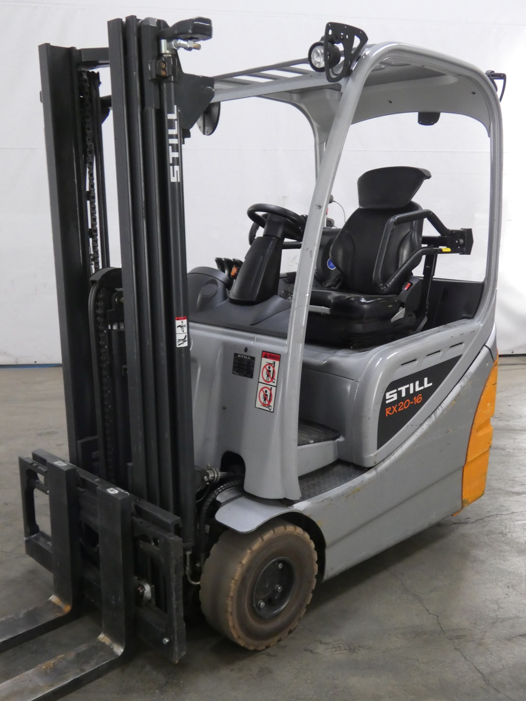 Still RX20-16 Elektro 3 Rad-Stapler www.blackforxx.com