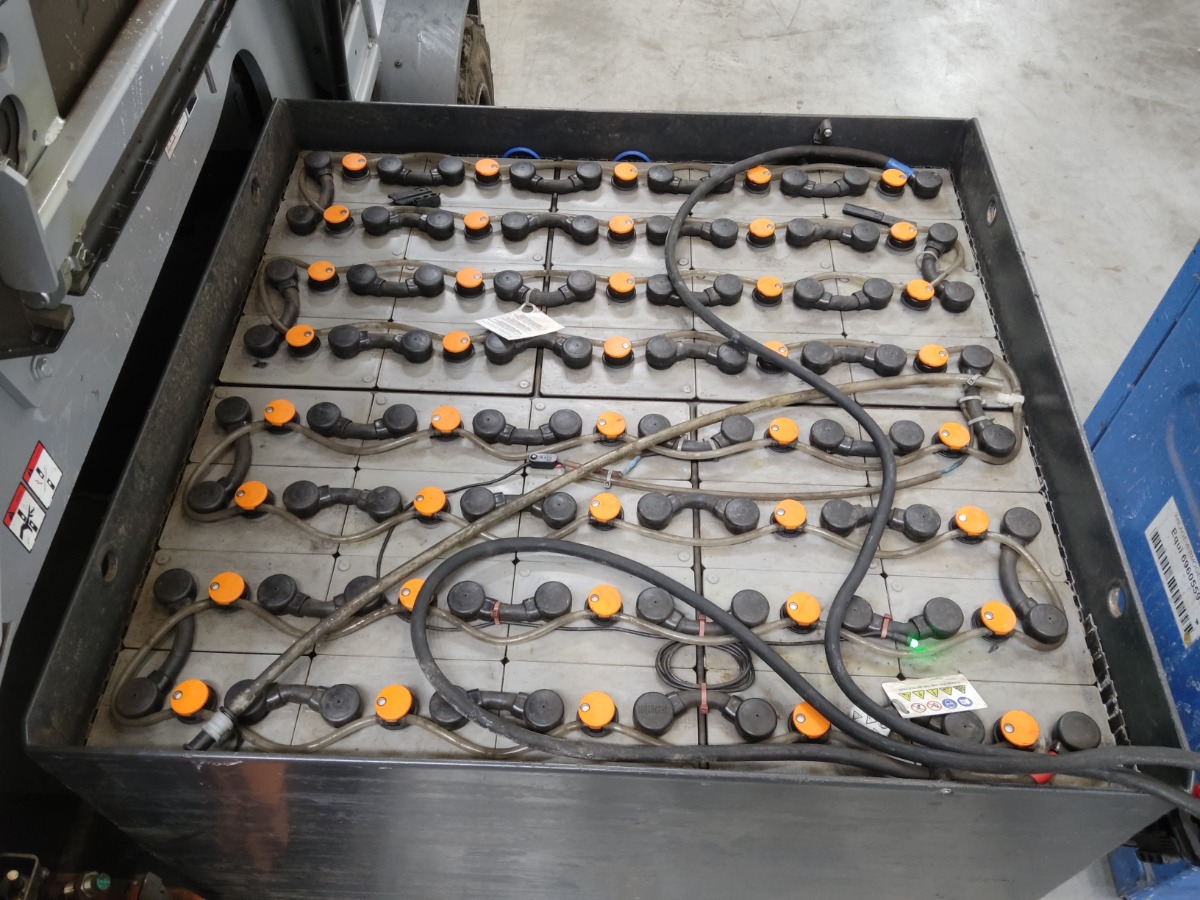 Still RX60-50 Elektro 4 Rad-Stapler www.blackforxx.com