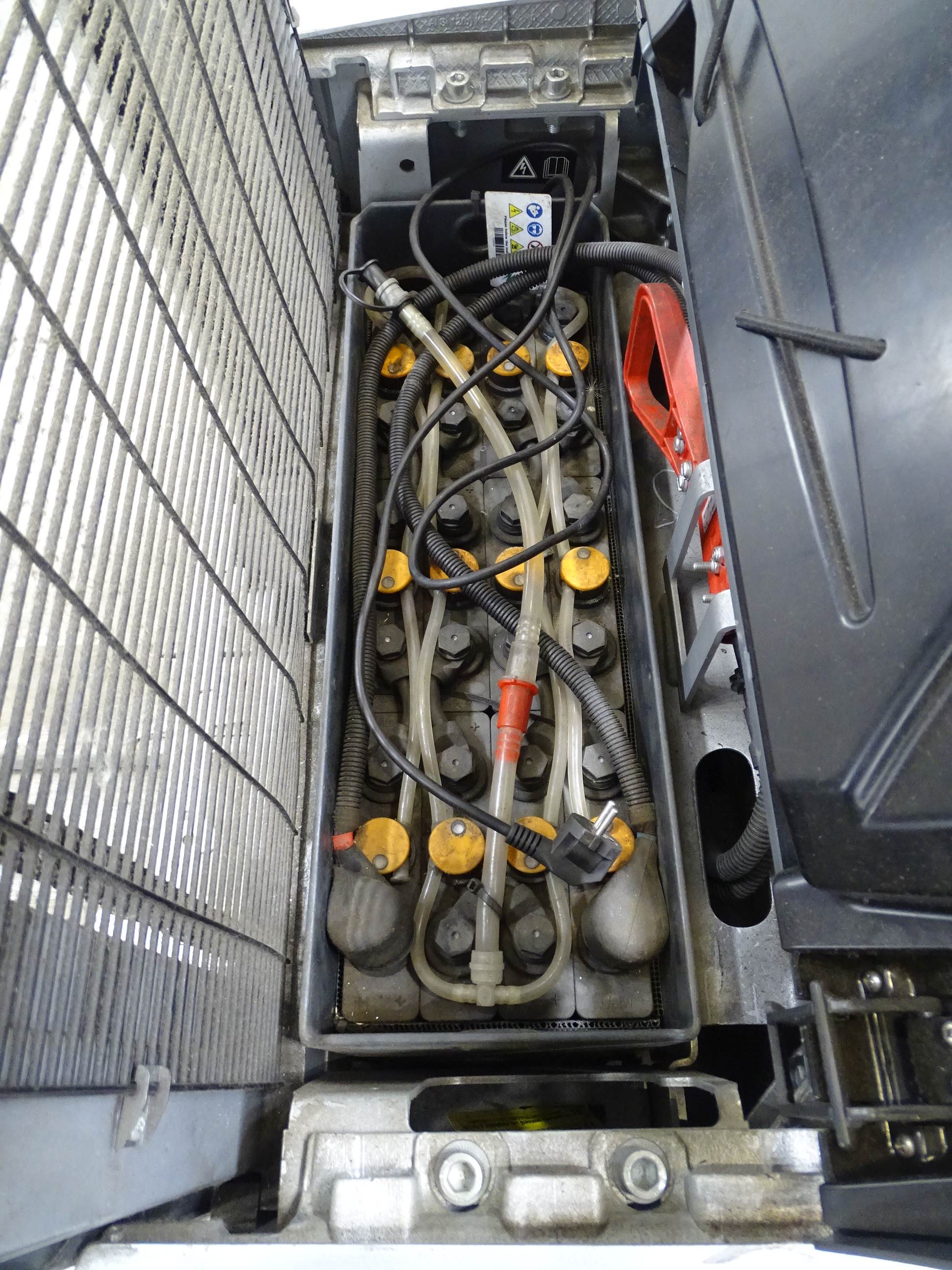 Still EXV14 Porta-paletes de alta eleva��o www.blackforxx.com