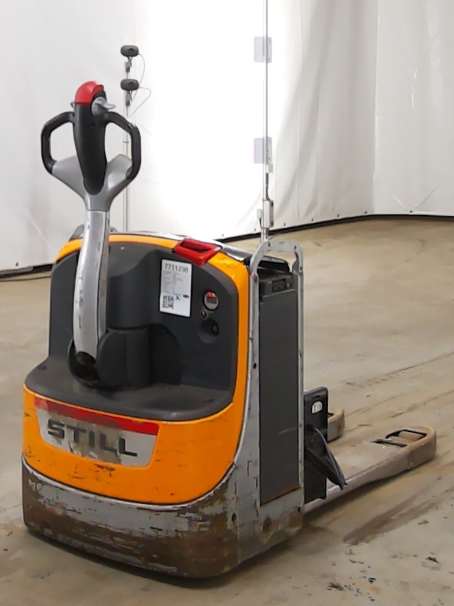 Still EXU18/LIION Electric Pallet Truck www.blackforxx.com