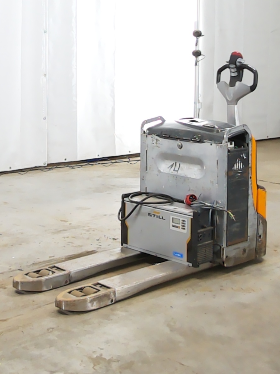 Still EXU18/LIION Electric Pallet Truck www.blackforxx.com