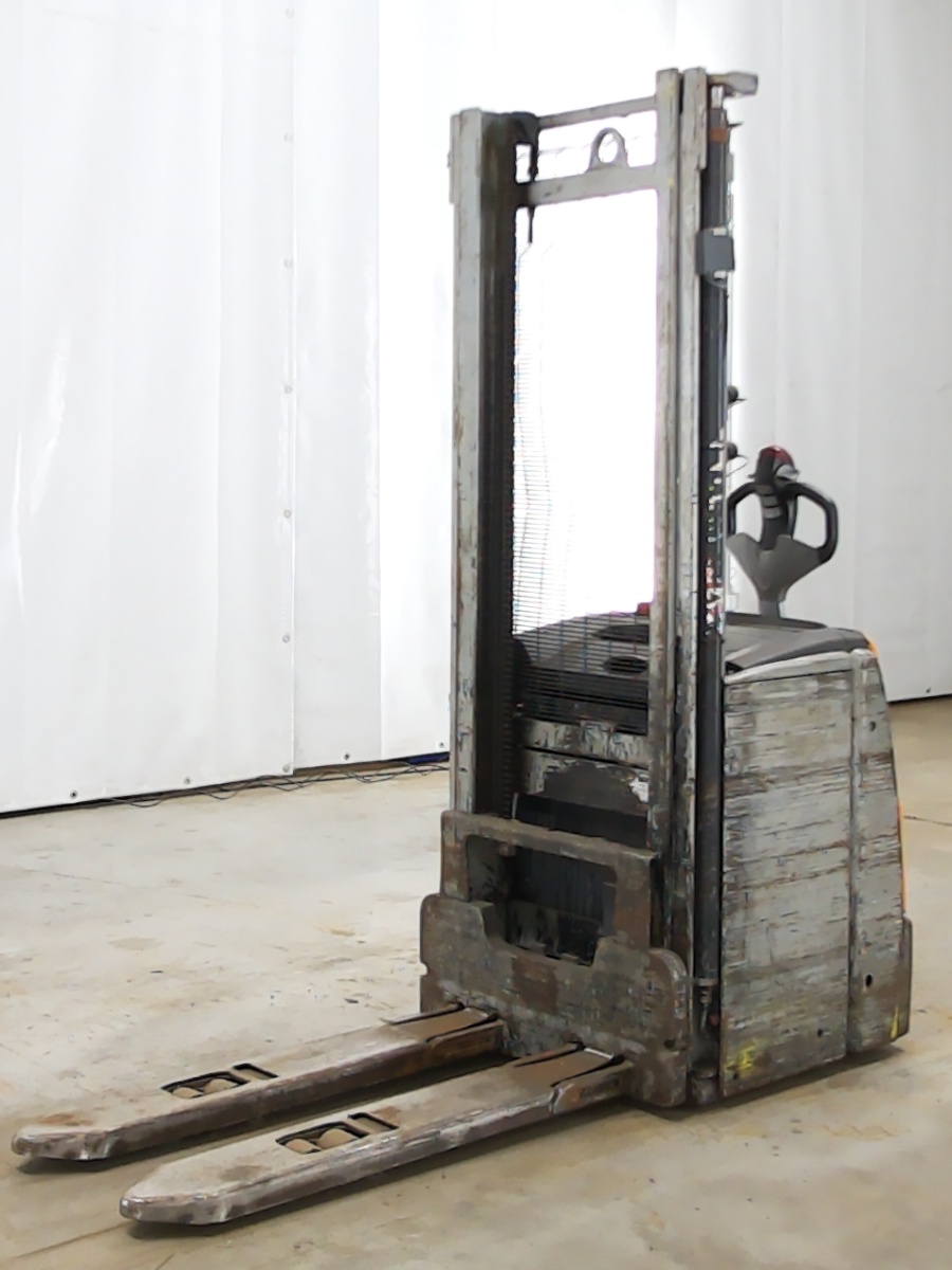 Still EXV16 High Lift stacker www.blackforxx.com