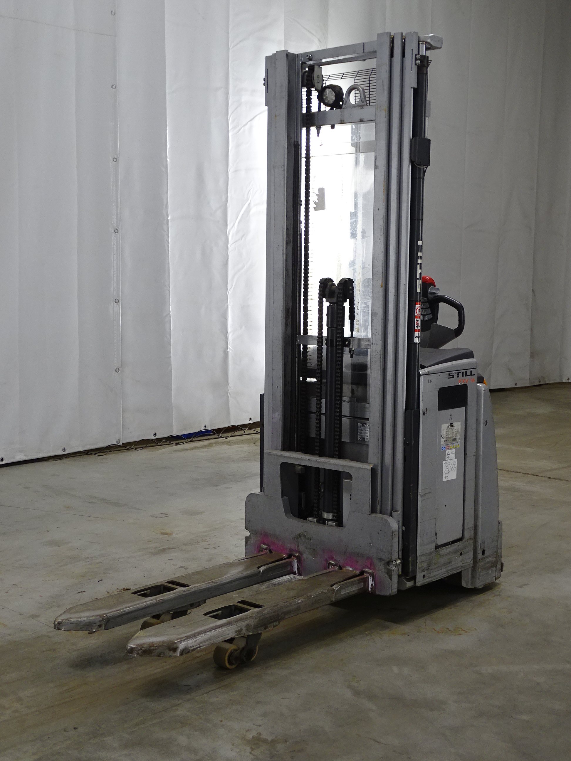 Still EXV14I Porta-paletes de alta eleva��o www.blackforxx.com