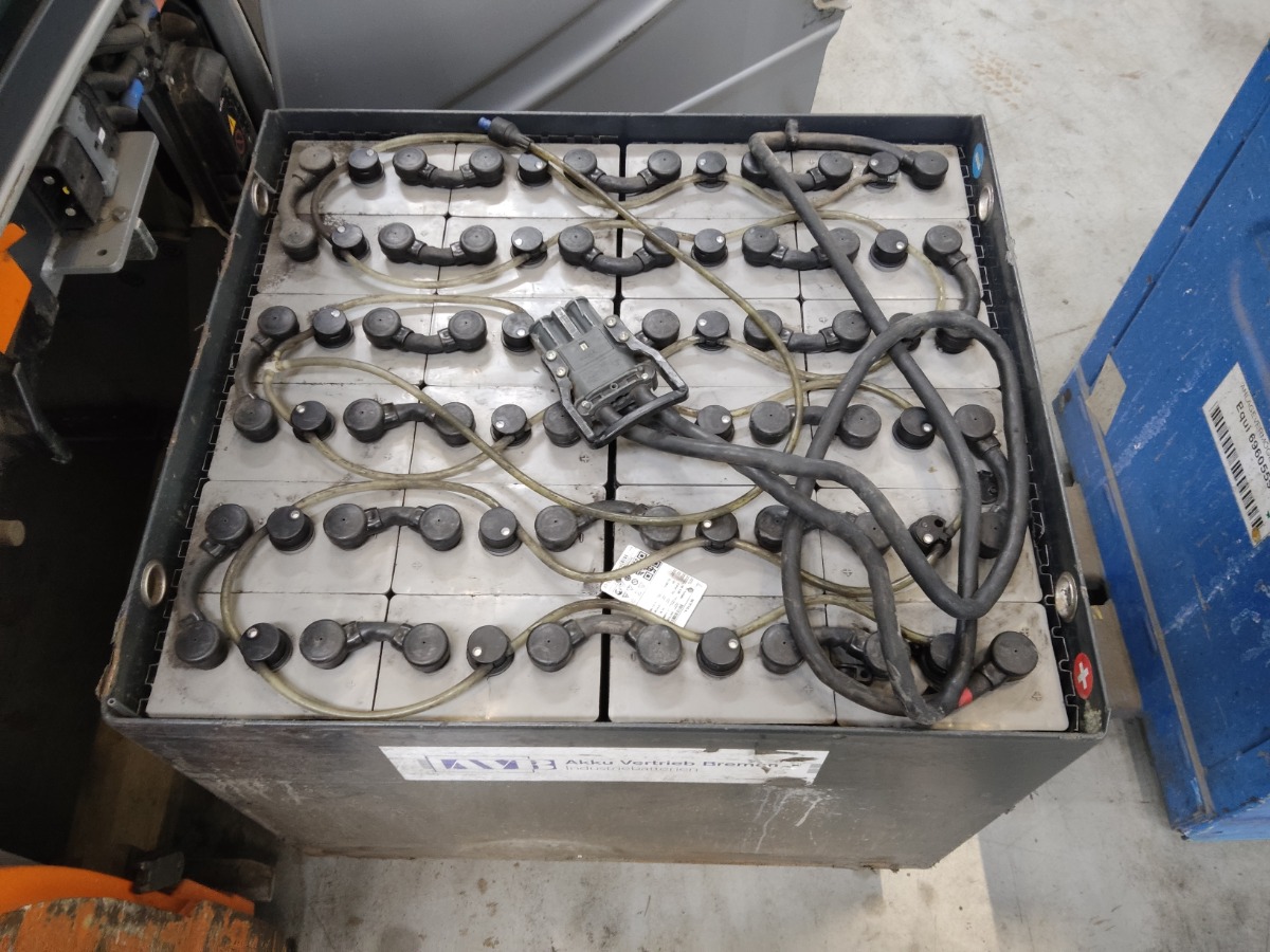 Still RX20-16L Electric 3-wheel forklift www.blackforxx.com