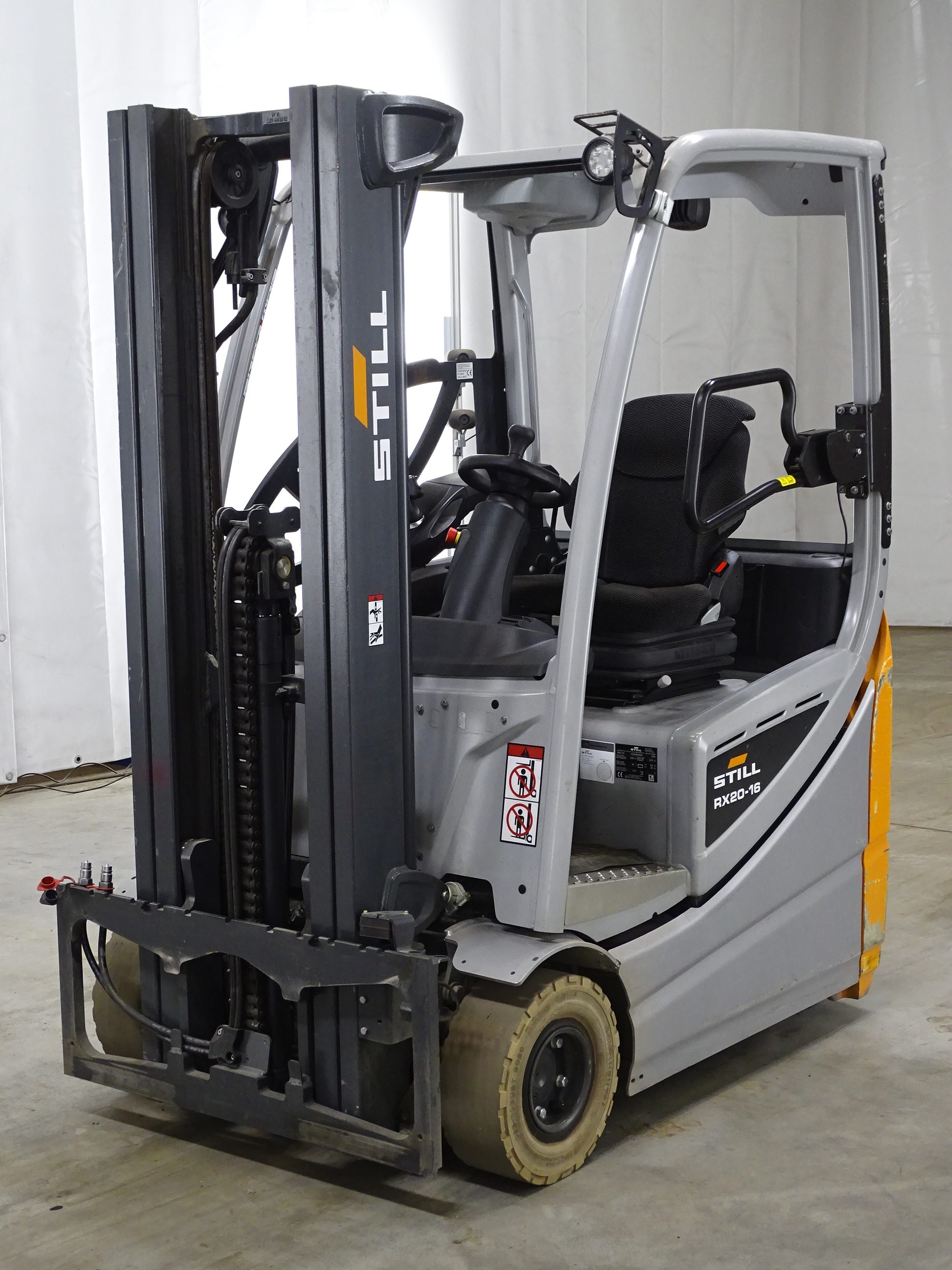 Still RX20-16C Electric 3-wheel forklift www.blackforxx.com