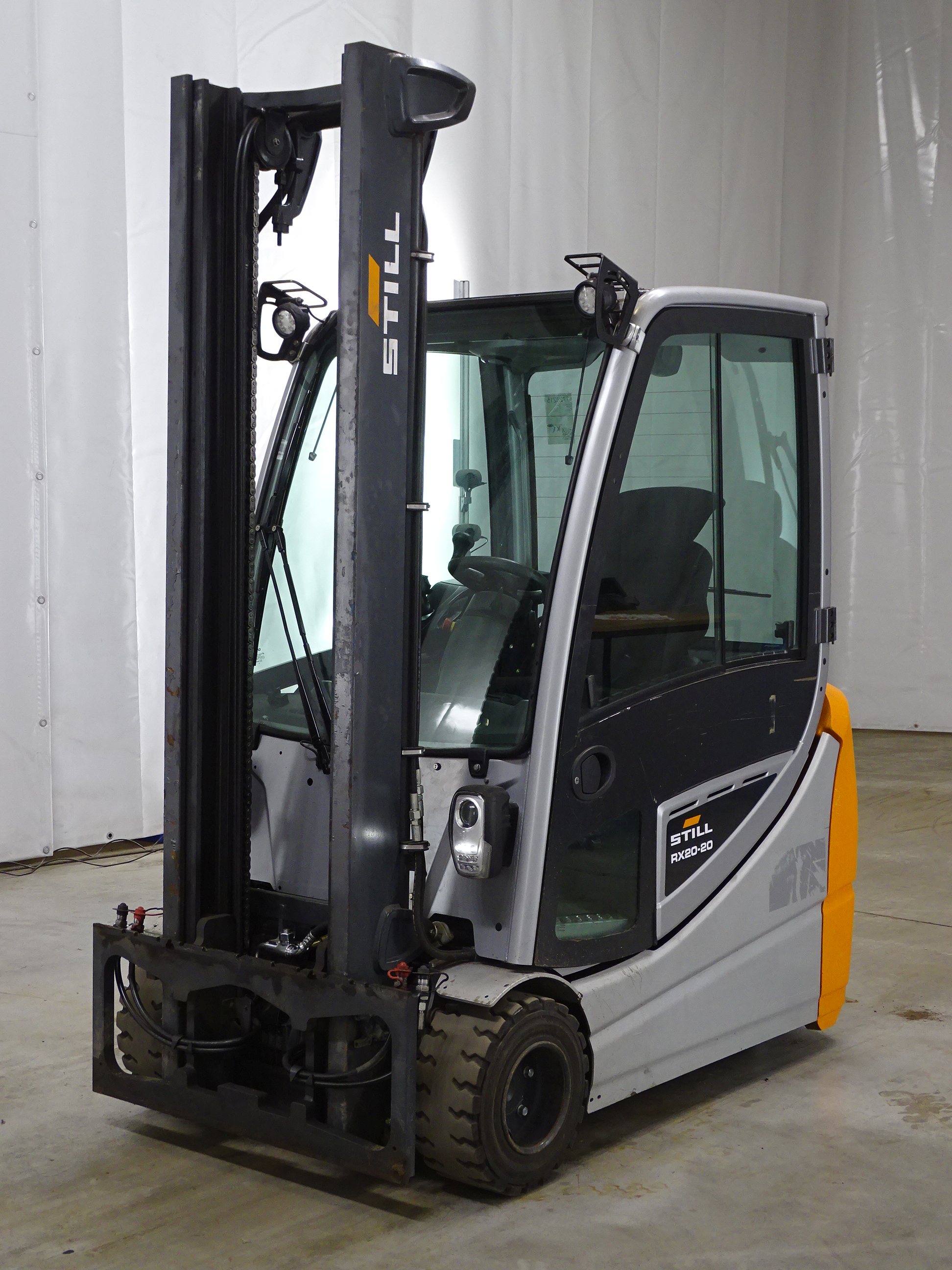 Still RX20-20L Elektro 3 Rad-Stapler www.blackforxx.com