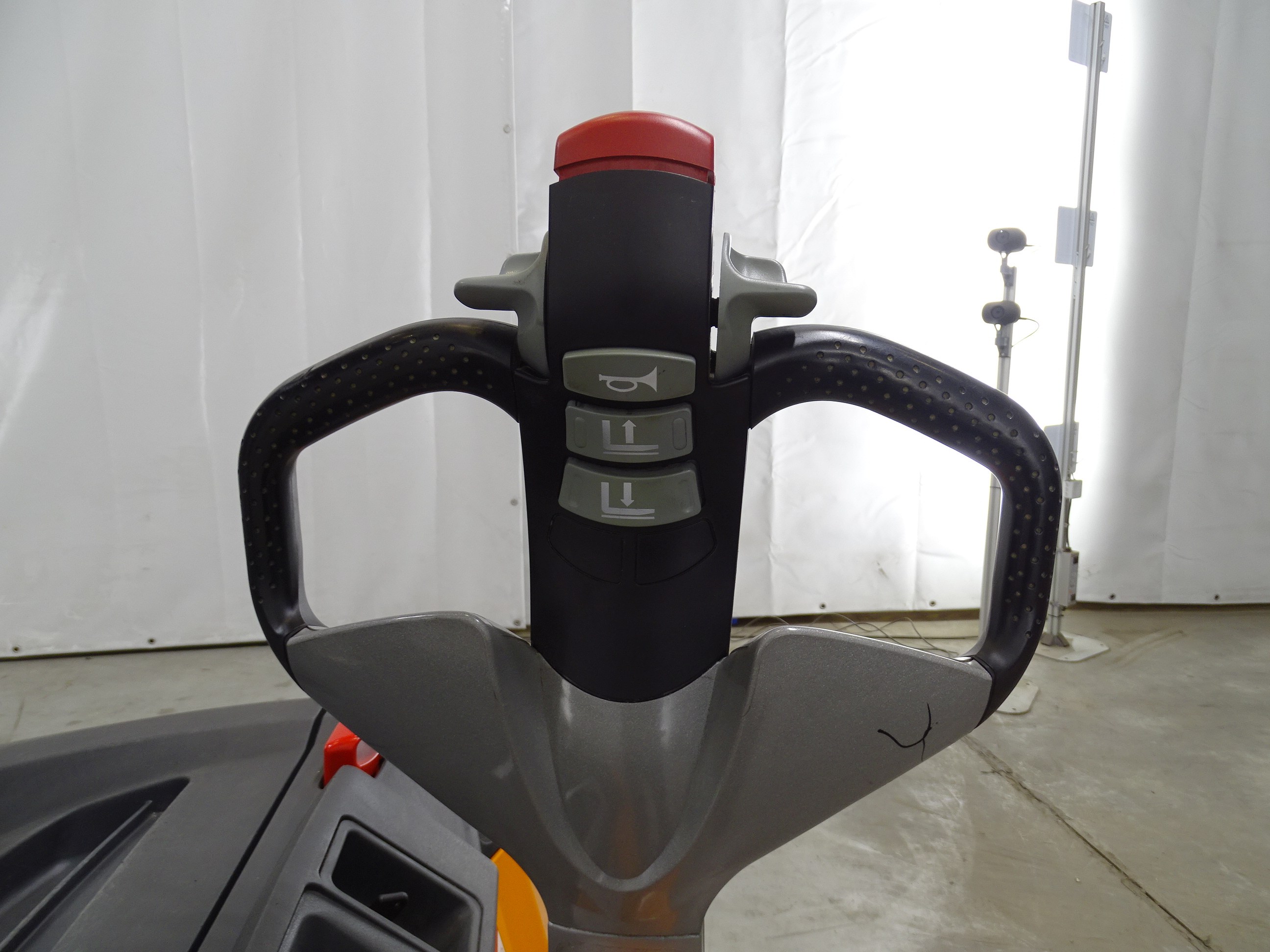 Still EXV16 Apilador el�ctrico www.blackforxx.com