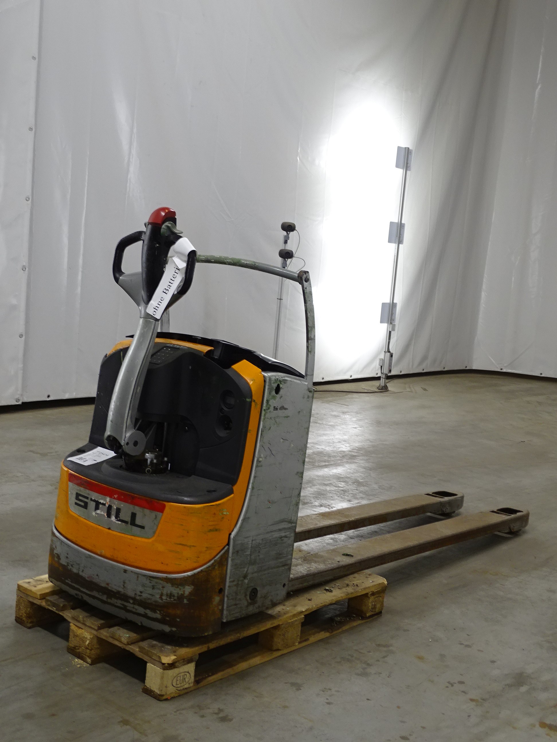 Still EXU20/2400MM Electric Pallet Truck www.blackforxx.com