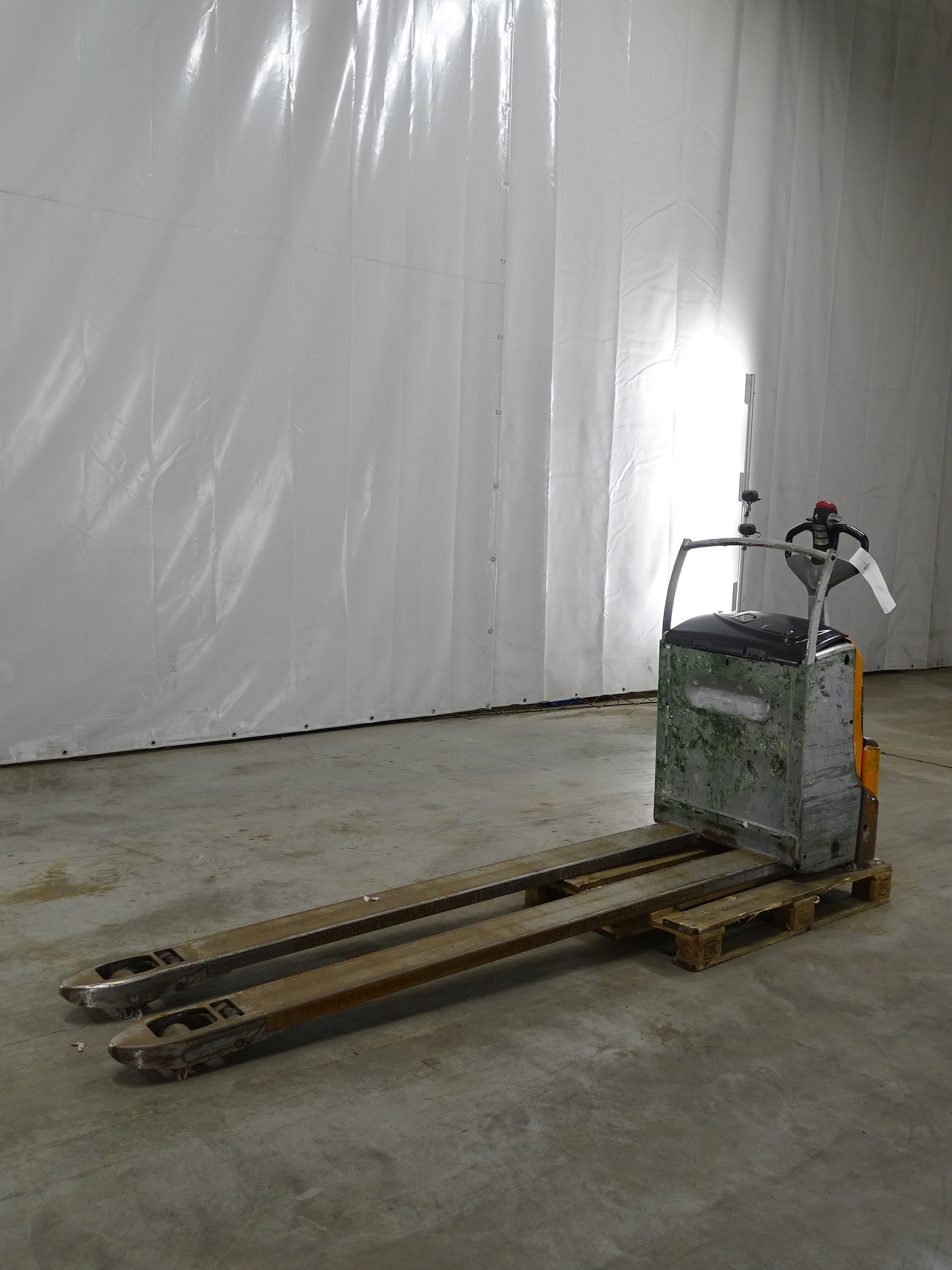 Still EXU20/2400MM Electric Pallet Truck www.blackforxx.com