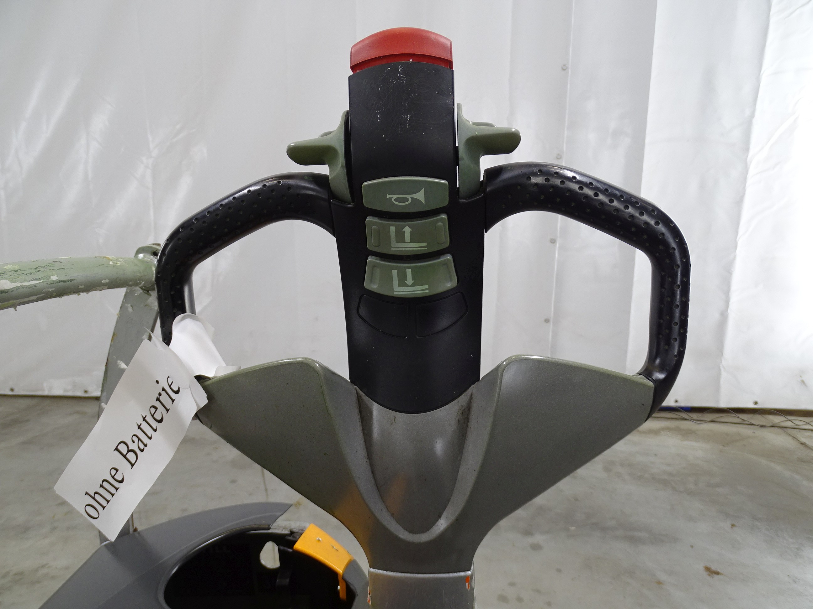 Still EXU20/2400MM Electric Pallet Truck www.blackforxx.com