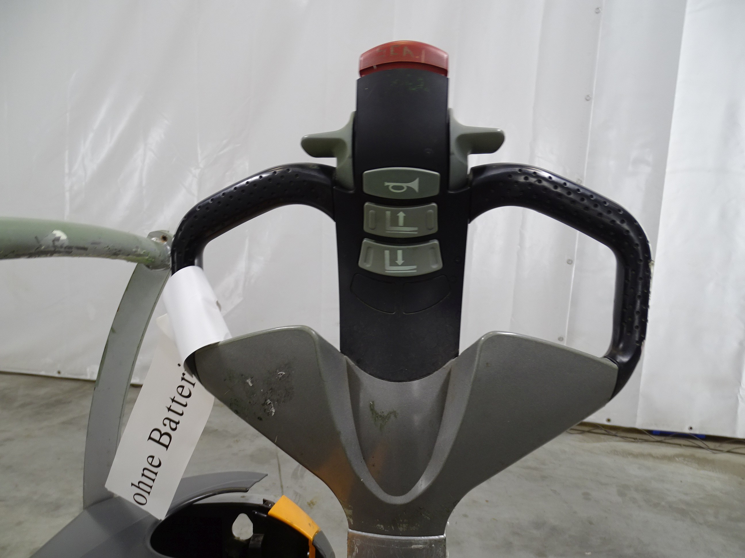 Still EXU20/2400MM Porta Paletes el�tricos www.blackforxx.com