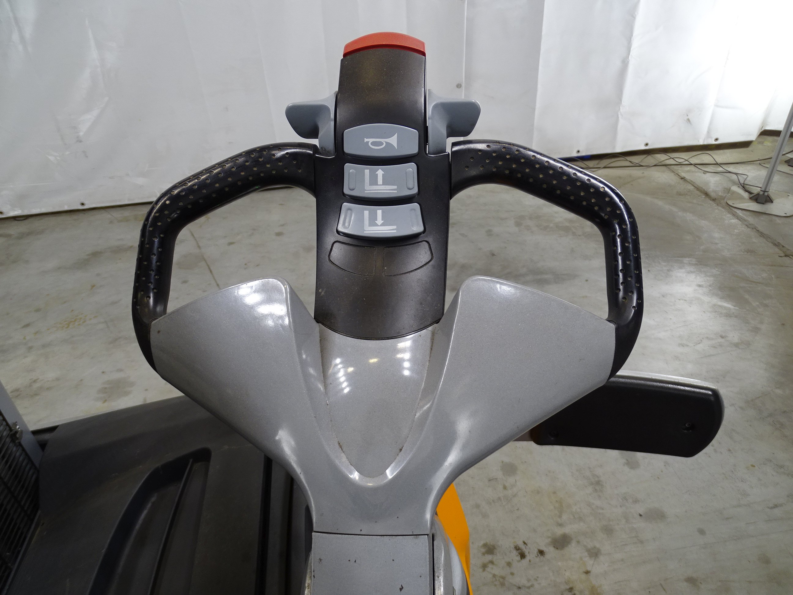 Still EXV-SF14 Apilador el�ctrico www.blackforxx.com