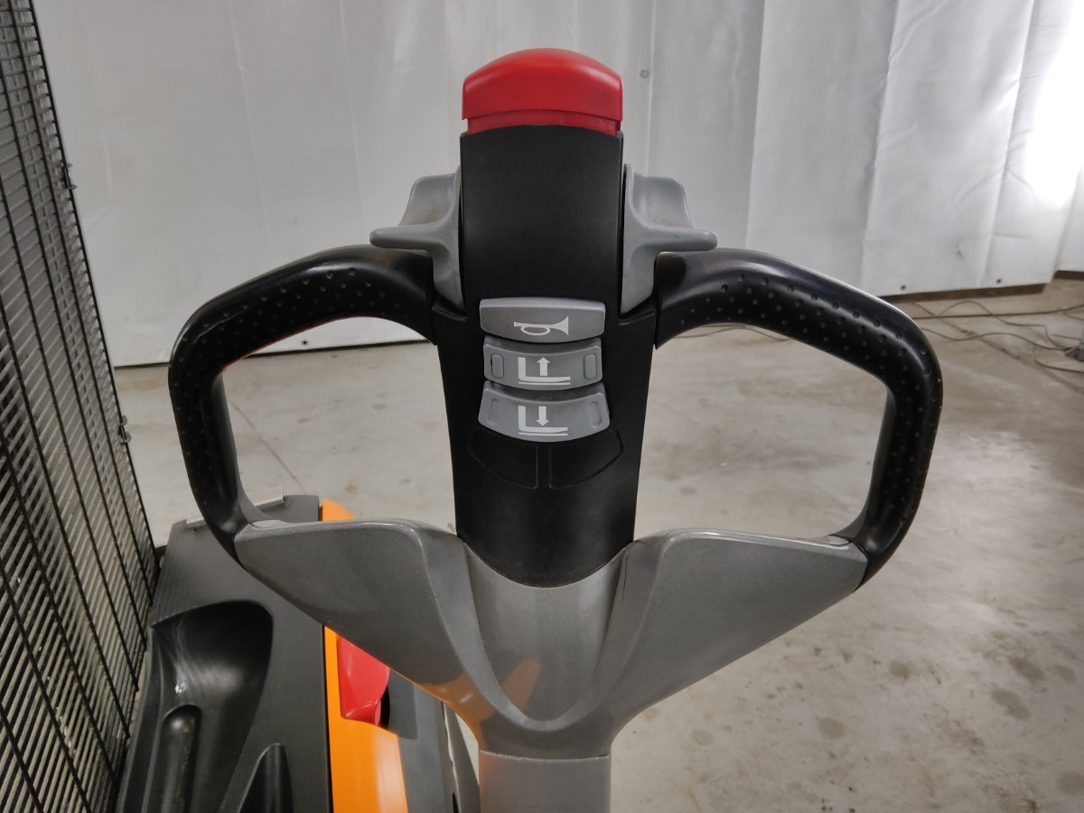 Still EXV10 High Lift stacker www.blackforxx.com