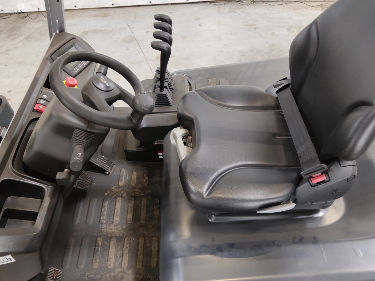 STILL RCE25 Elektro 3 Rad-Stapler www.blackforxx.com