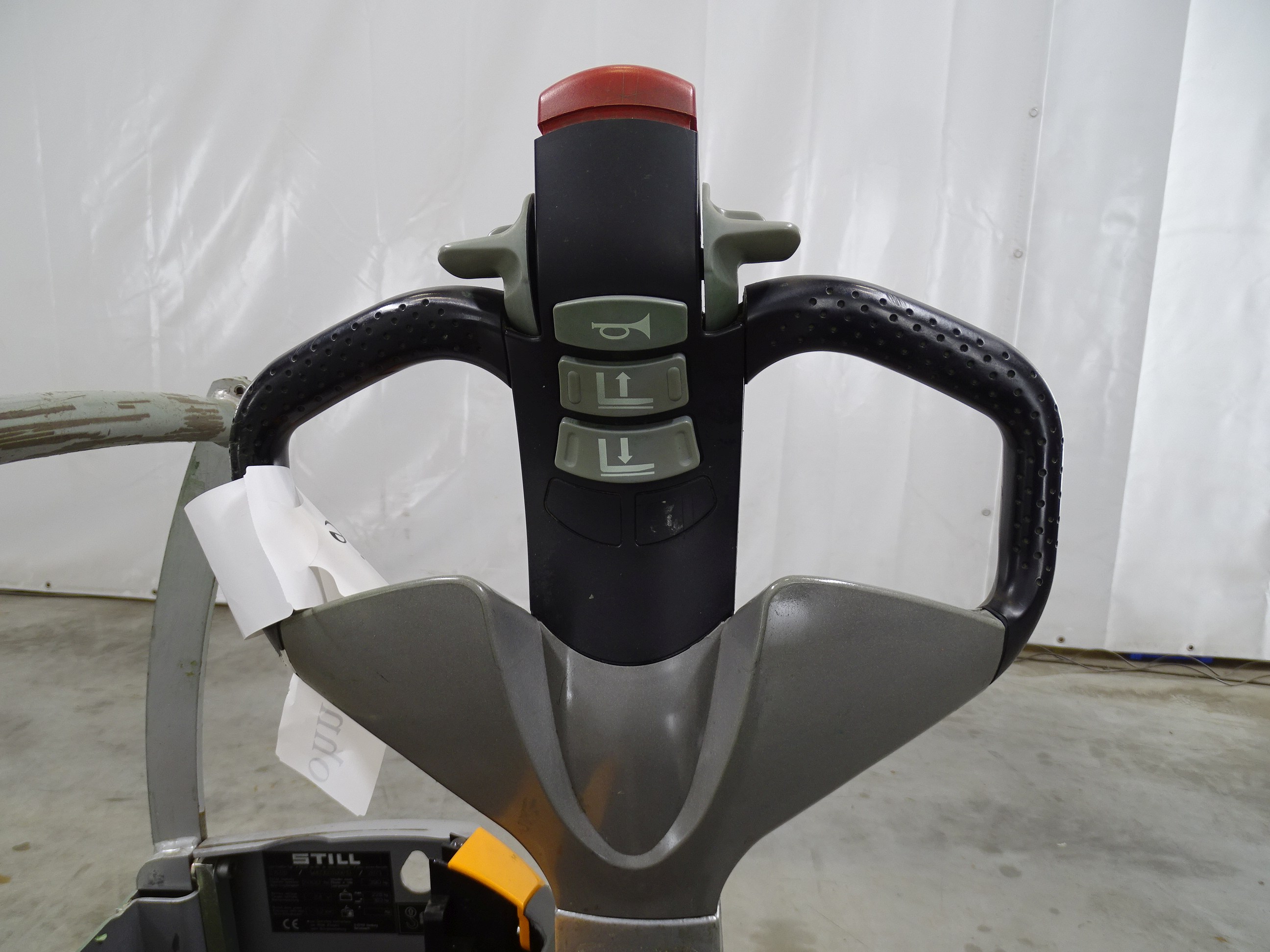 Still EXU20/2400MM Porta Paletes el�tricos www.blackforxx.com