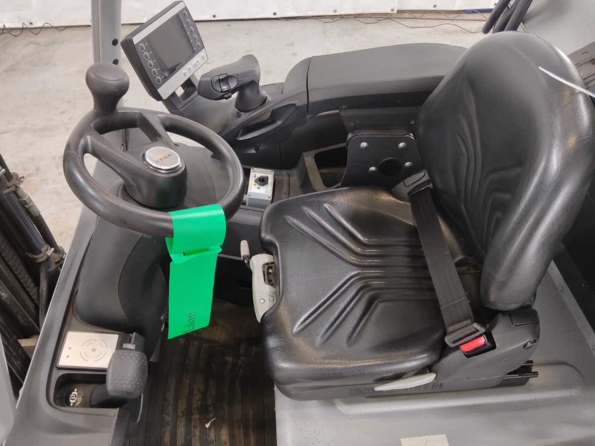 Still RX20-14C/LIION Elektro 3 Rad-Stapler www.blackforxx.com