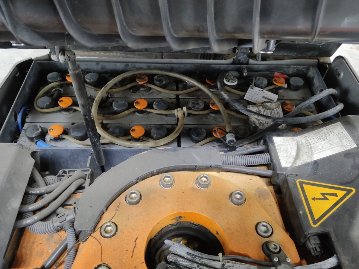 STILL RX50-10 Elektro 3 Rad-Stapler www.blackforxx.com