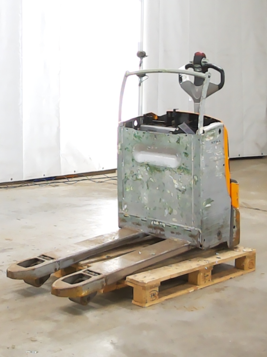 Still EXU20 Pallettruck www.blackforxx.com