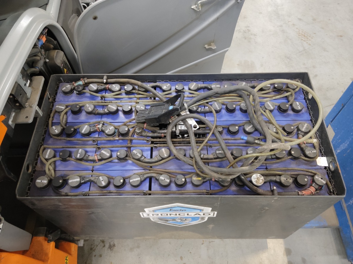 STILL RX20-16C Electric 3-wheel forklift www.blackforxx.com