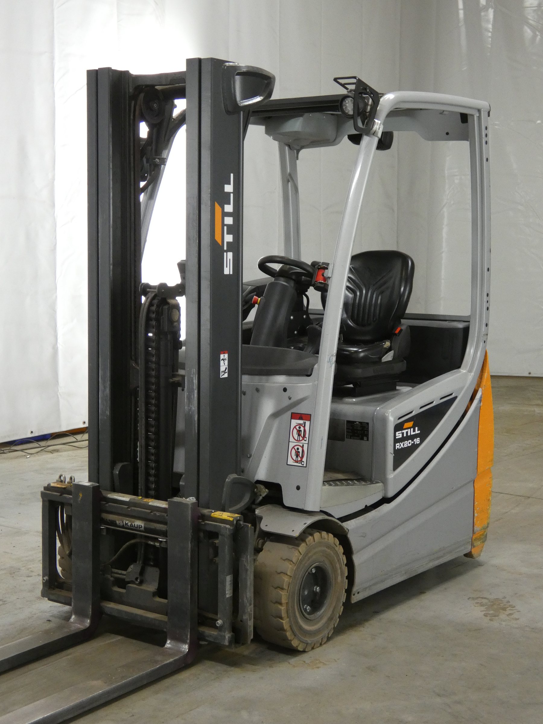 Still RX20-16 Elektro 3 Rad-Stapler www.blackforxx.com