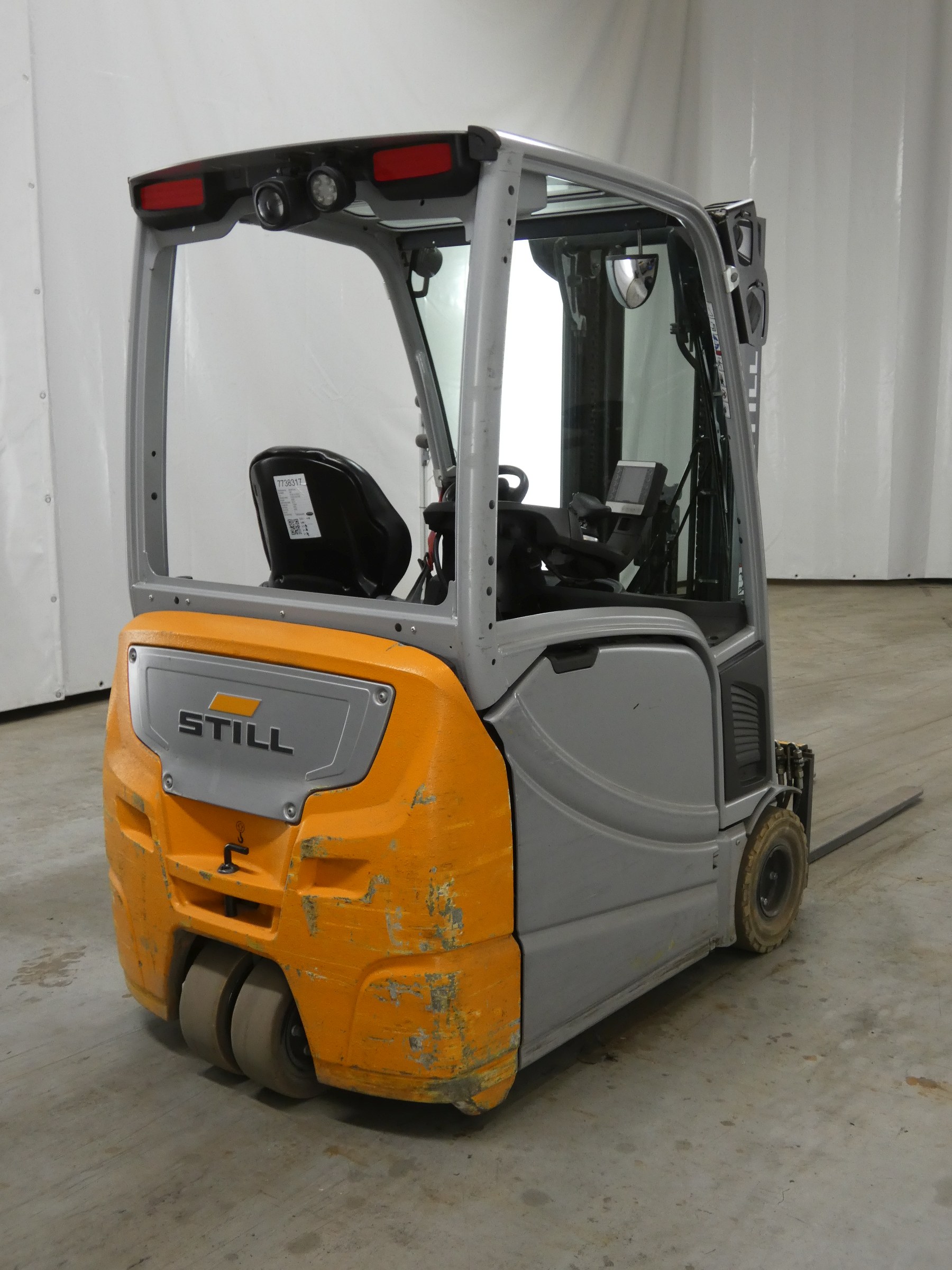 Still RX20-16 Elektro 3 Rad-Stapler www.blackforxx.com