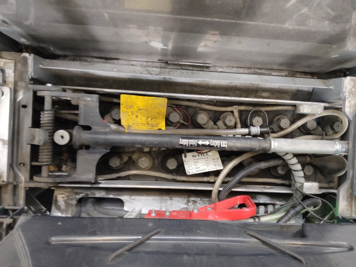 Still EXV-SF14 Hochhubwagen www.blackforxx.com