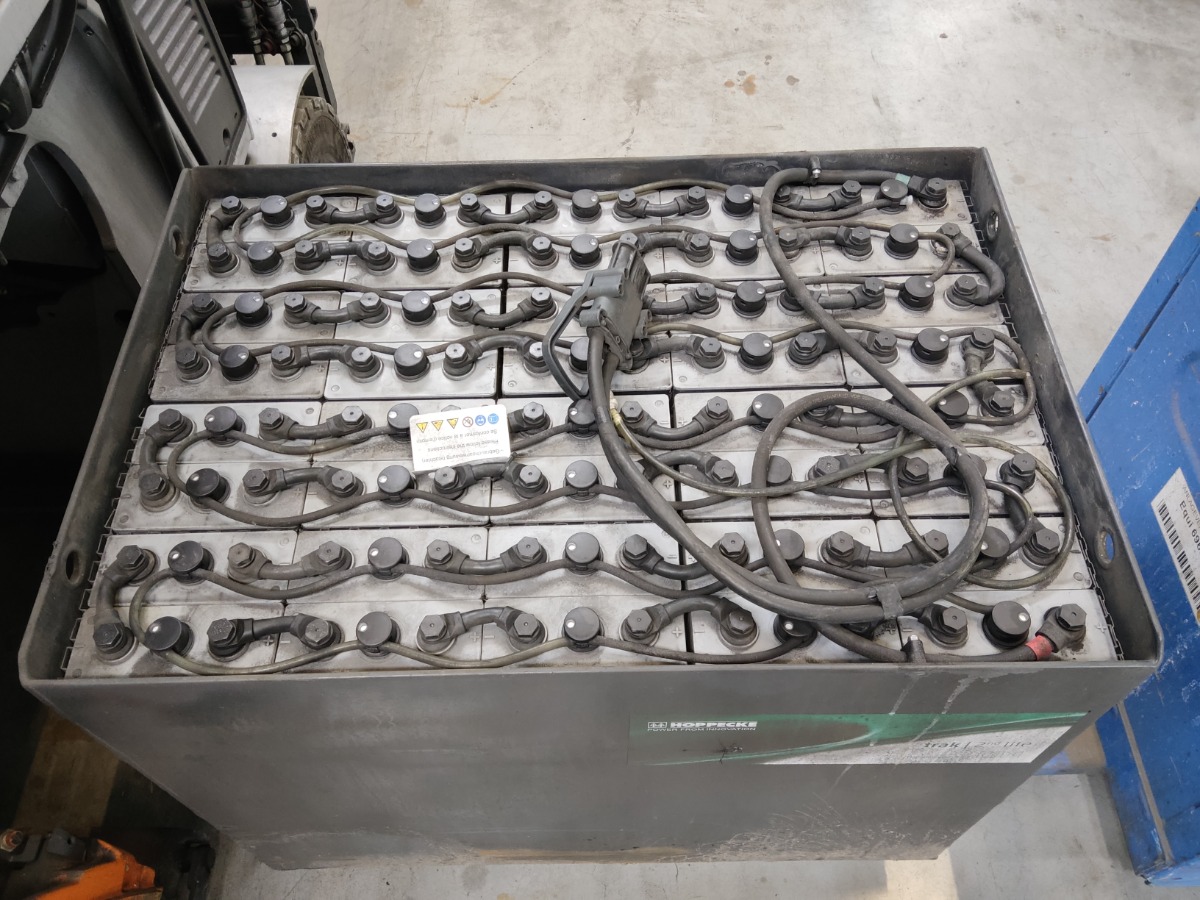 Still RX60-25 Elektro 4 Rad-Stapler www.blackforxx.com