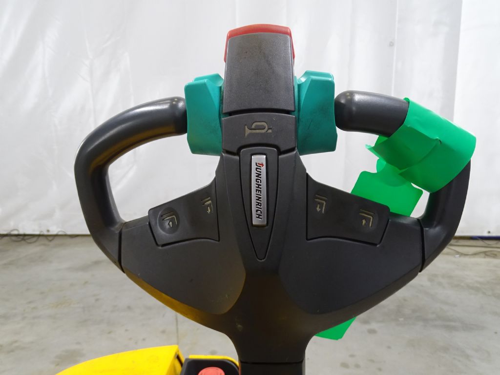 Jungheinrich EJE116/LIION Transpallet elettrico www.blackforxx.com