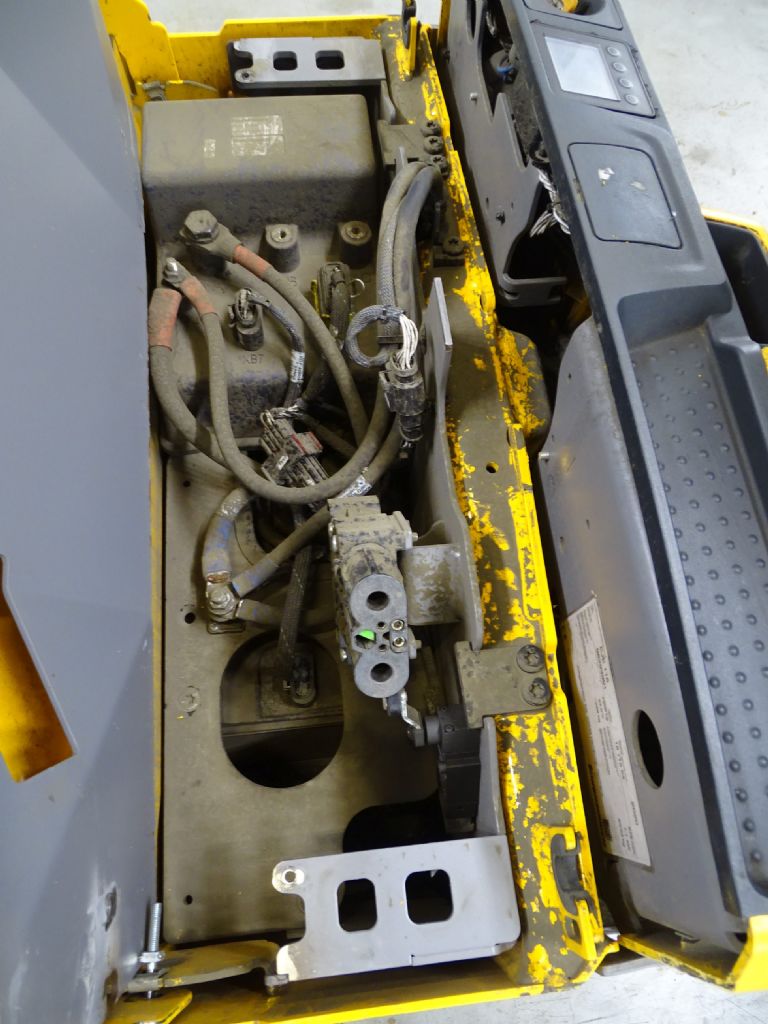 Jungheinrich EJE116/LIION Transpallet elettrico www.blackforxx.com