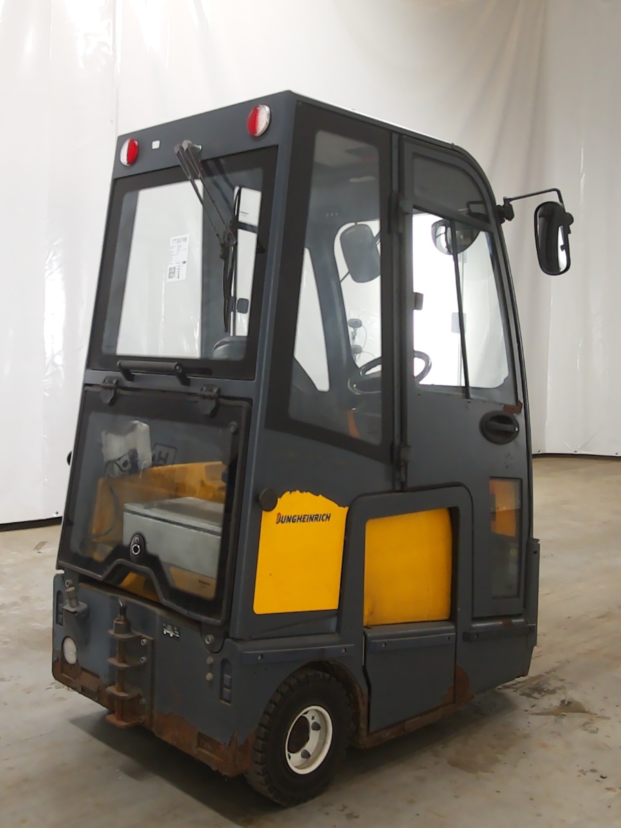 JUNGHEINRICH EZS570 Tow Tractor www.blackforxx.com