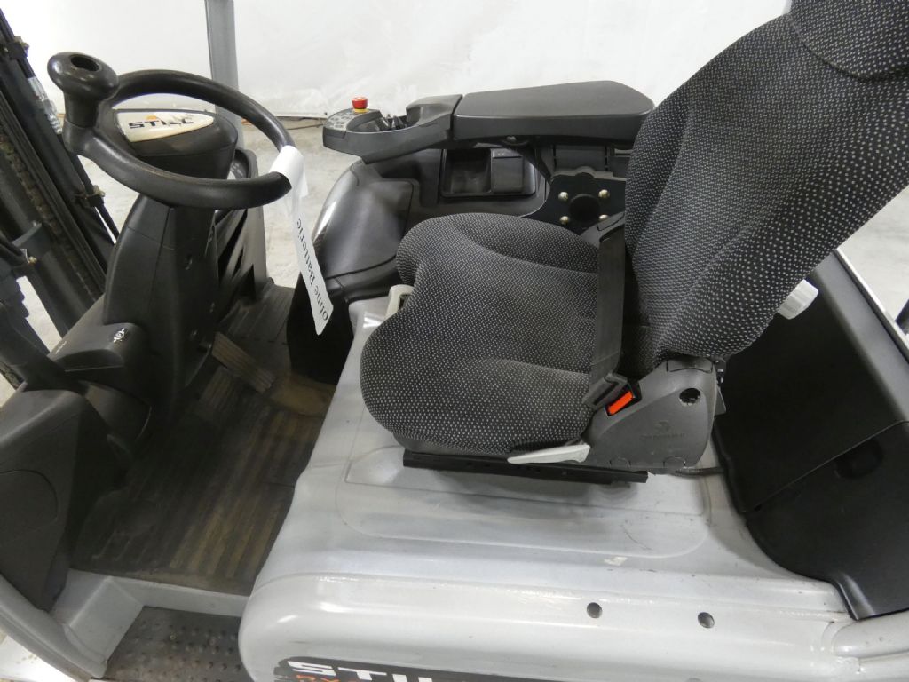 STILL RX20-16 Electric 3-wheel forklift www.blackforxx.com